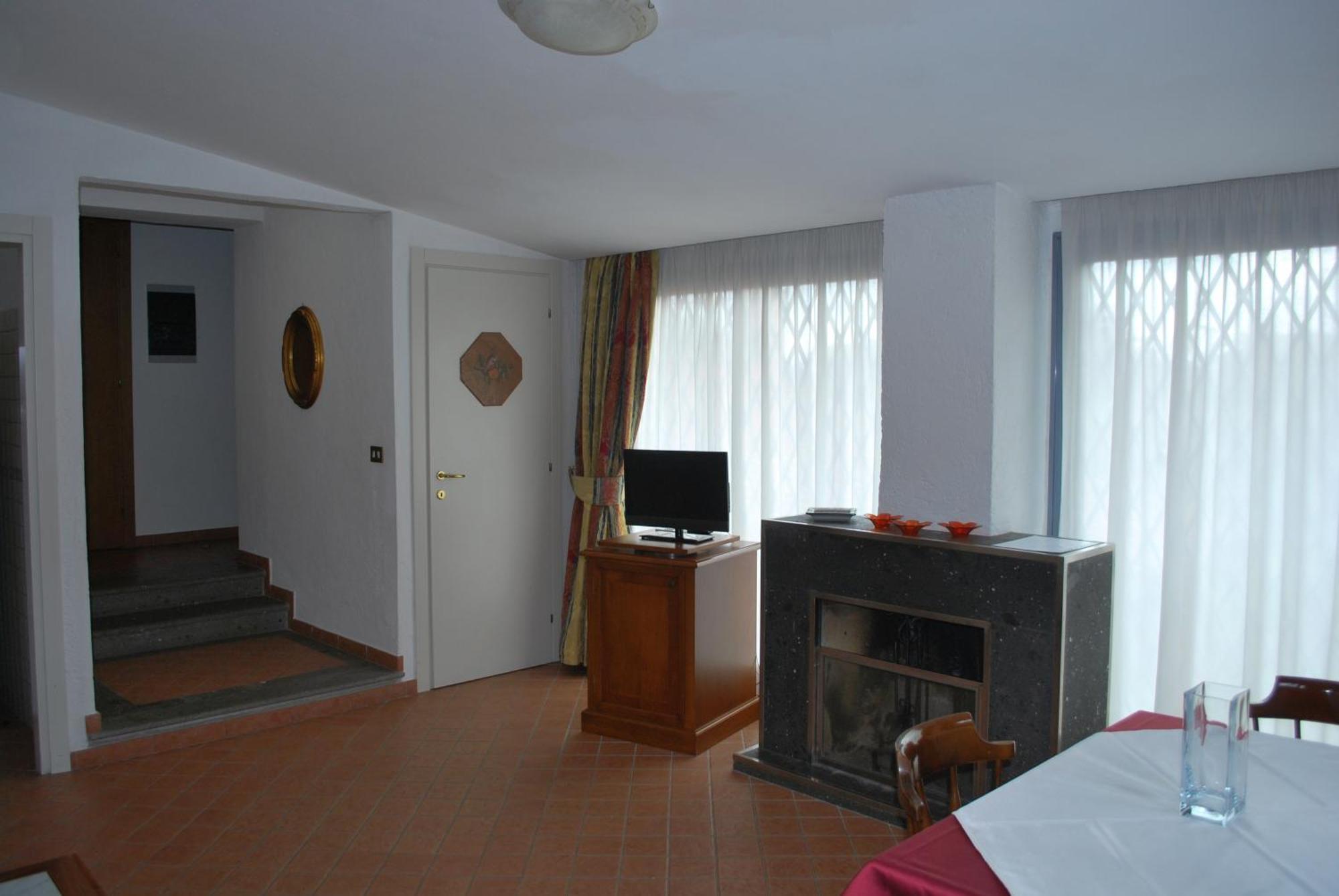 Aparthotel Casale Mostacciano