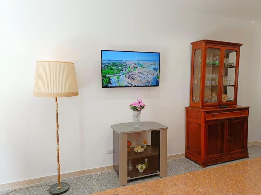 Apartment House With Garden Near The Olympic Stadium