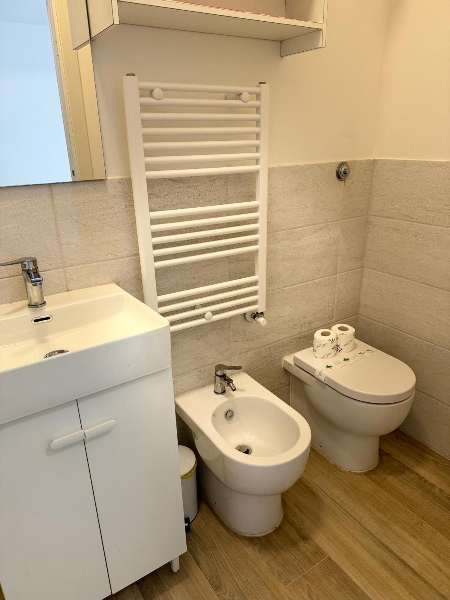 Cerreto Housing Bed & Breakfast Roma