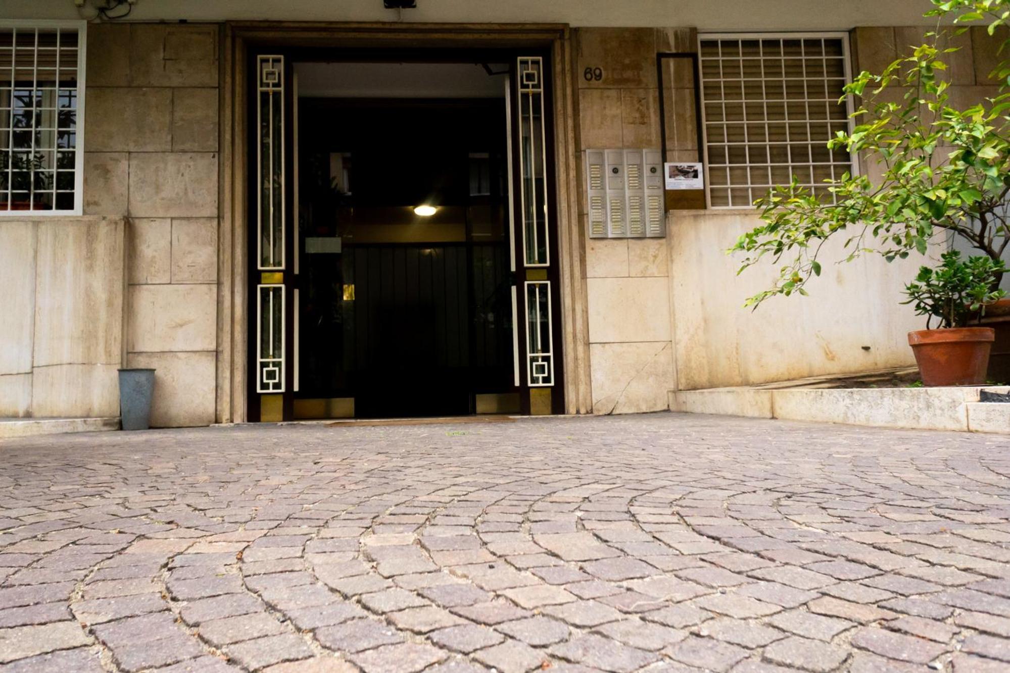 Ermete San Pietro House * Rome