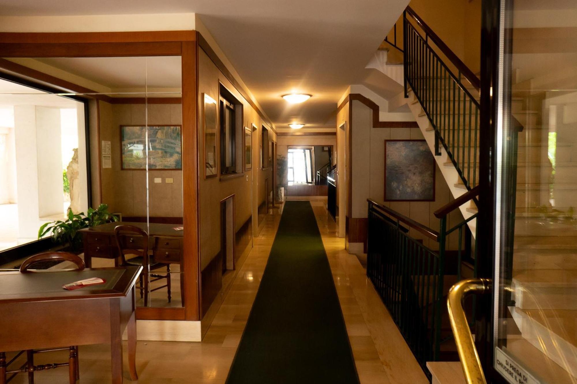 Ermete Eur House Apartment *