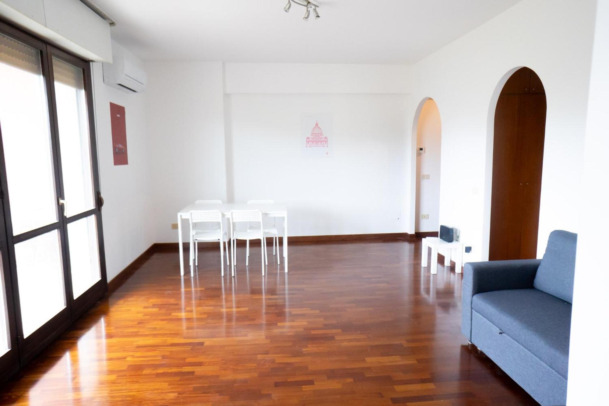 Apartment Ermete Eur House