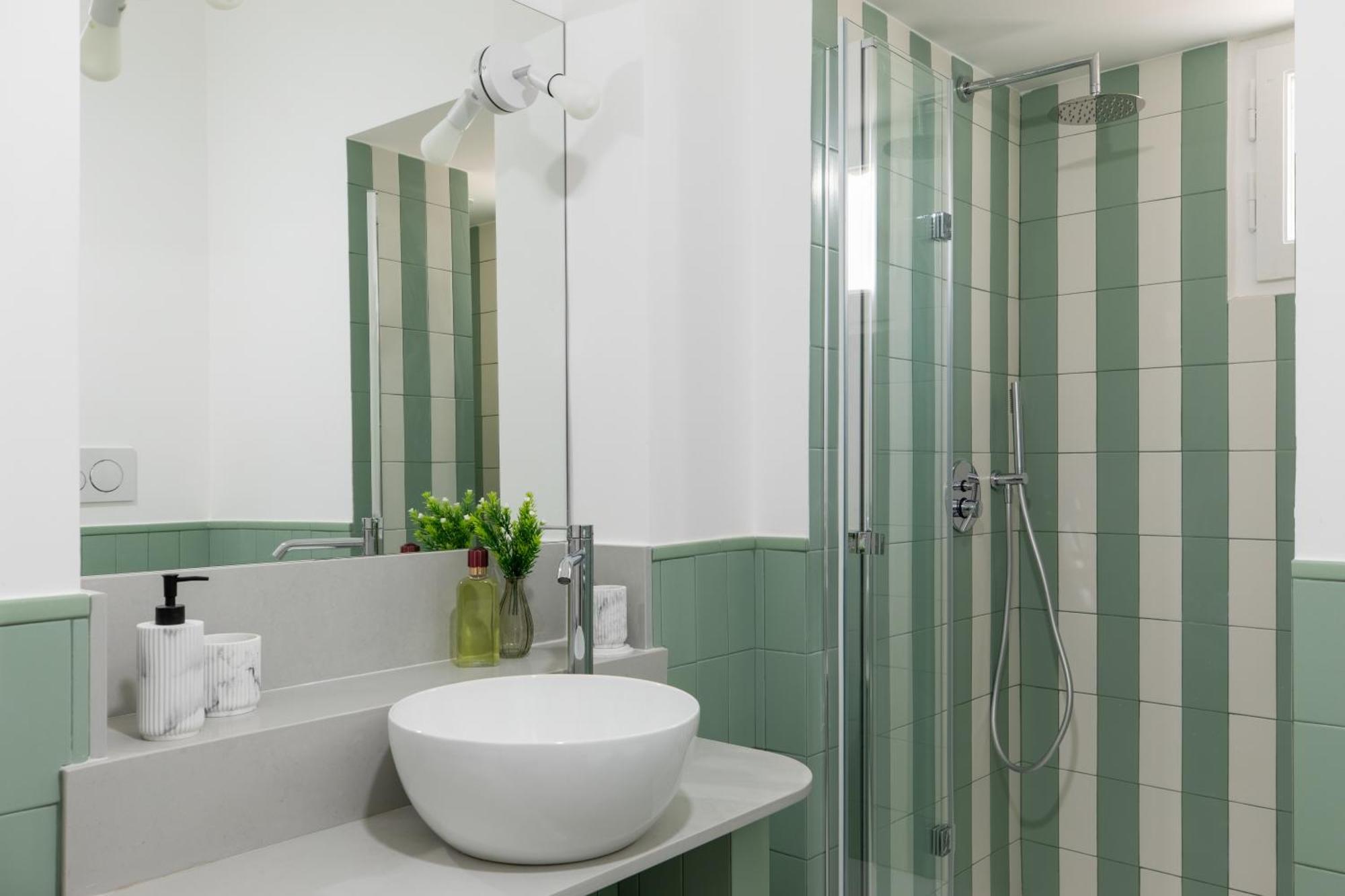 Apartment Iflat Trastevere Stylish 4 Bedroom Penthouse
