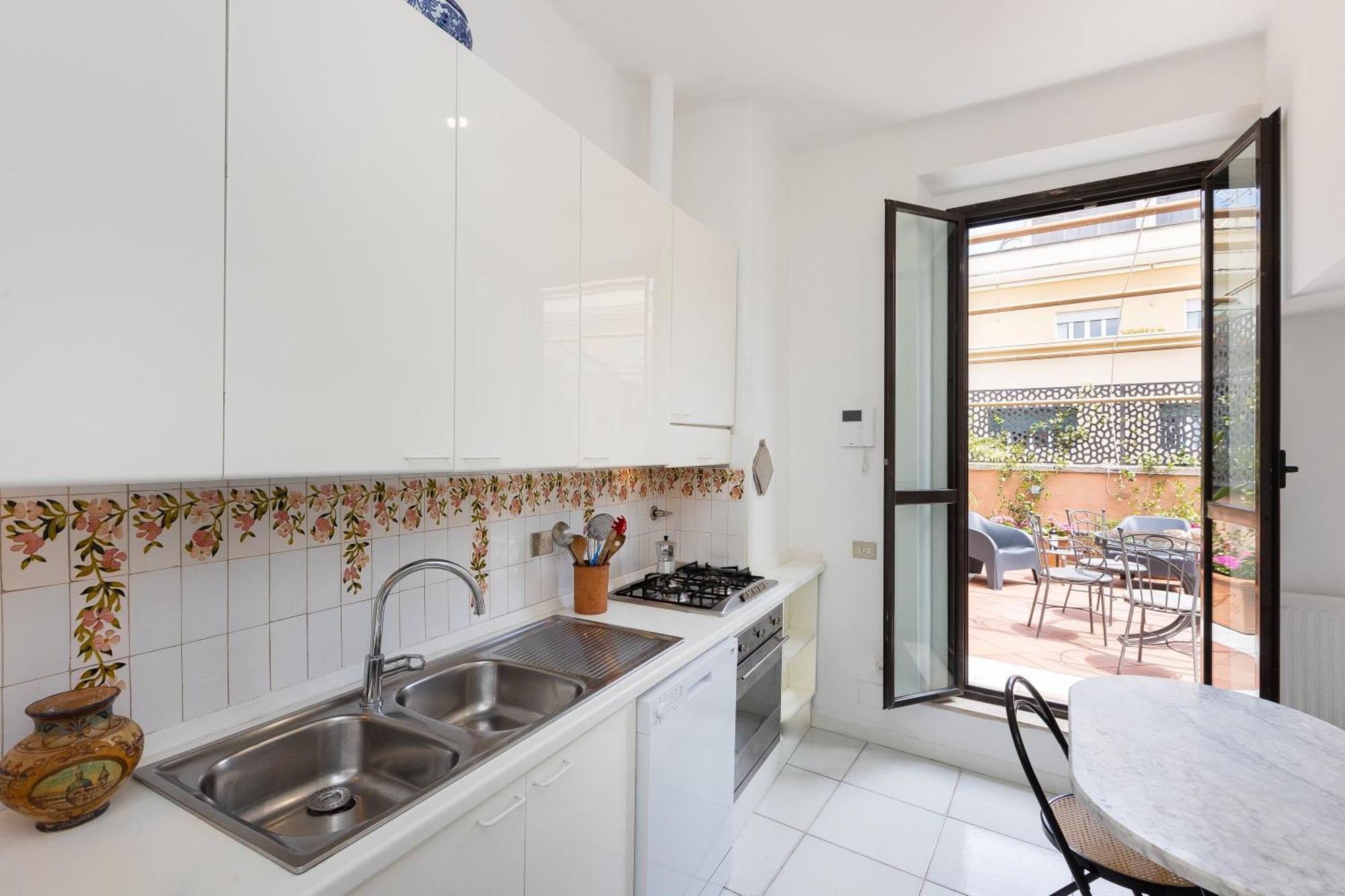 Tre Lune Penthouse By In * Rome