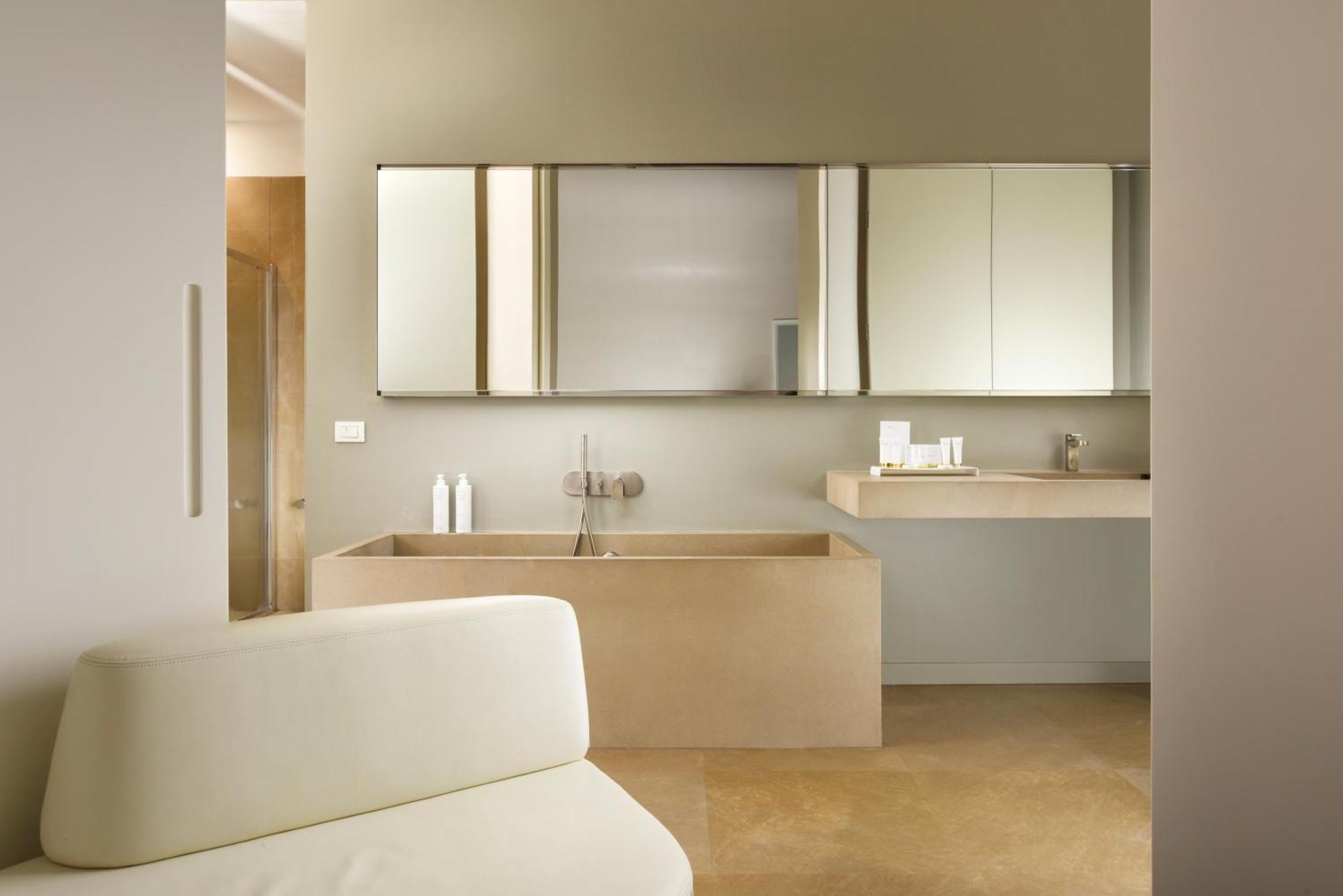 Palazzo Montemartini Rome, A Radisson Collection Hotel Rome
