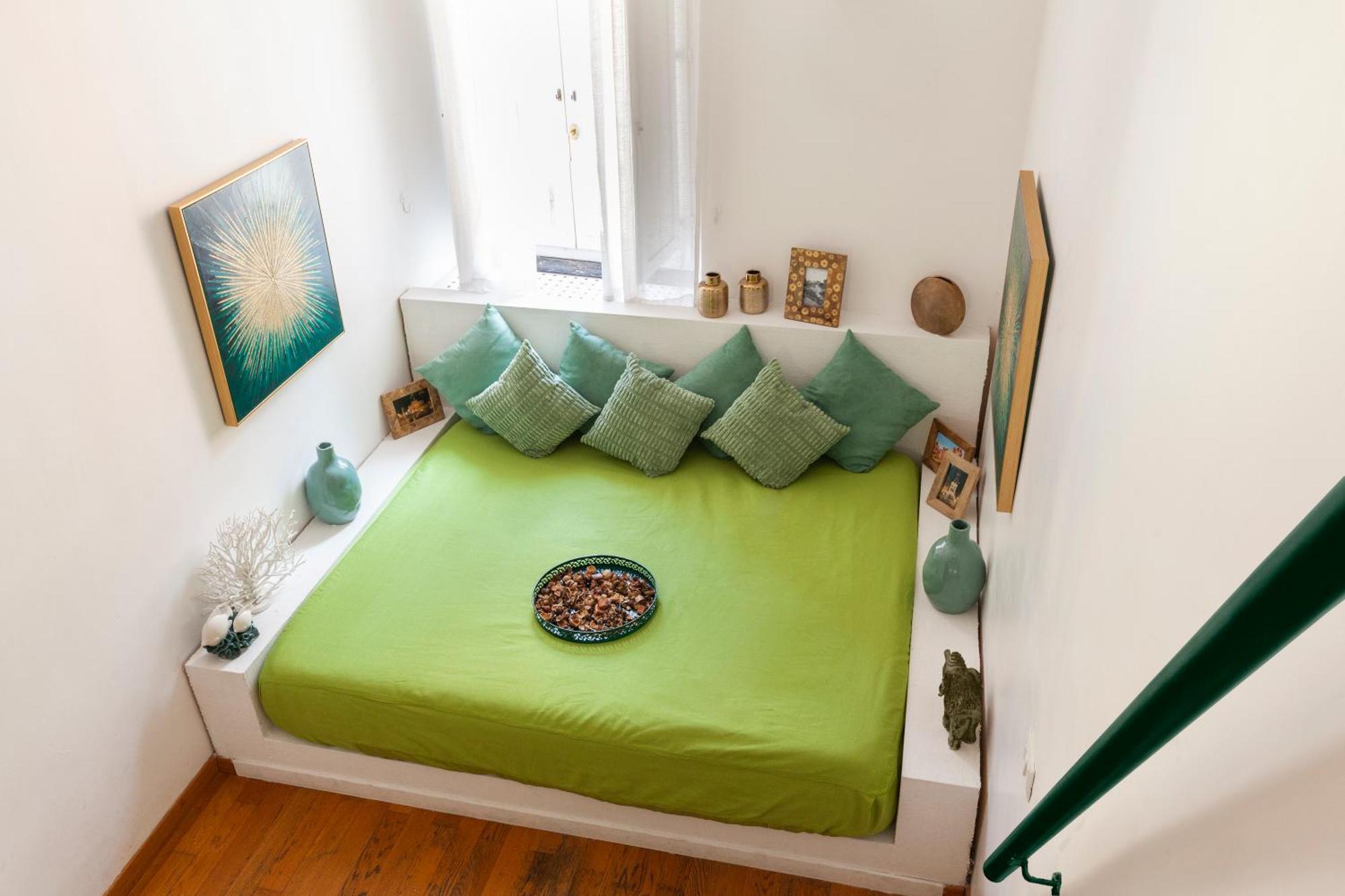 Spanish Steps Splendid Apartment