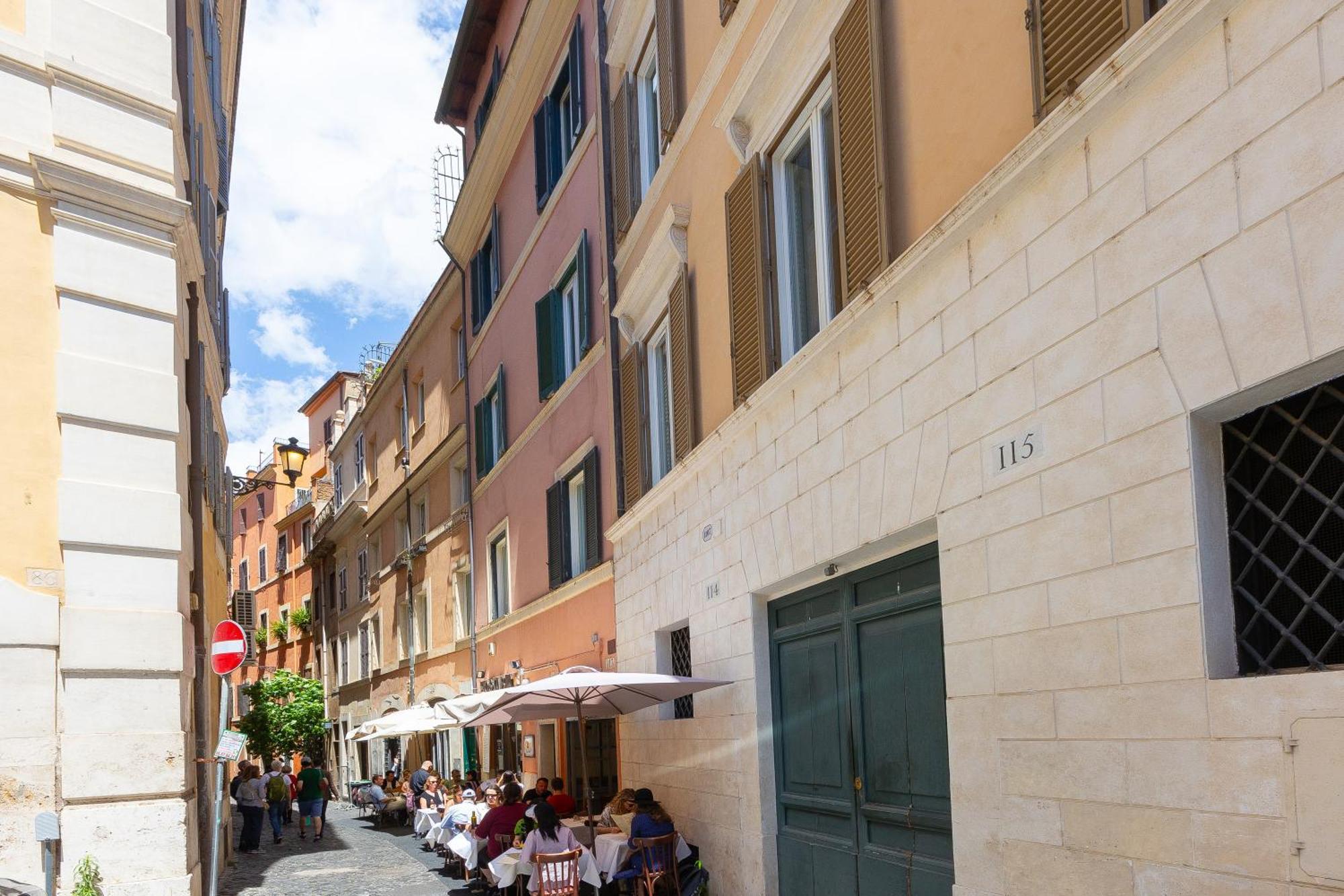 Luxury Trevi Rome
