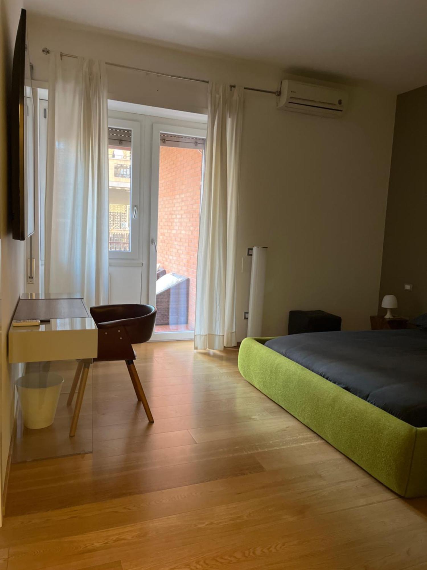 155 Via Sestio Calvino Appartamento Roma