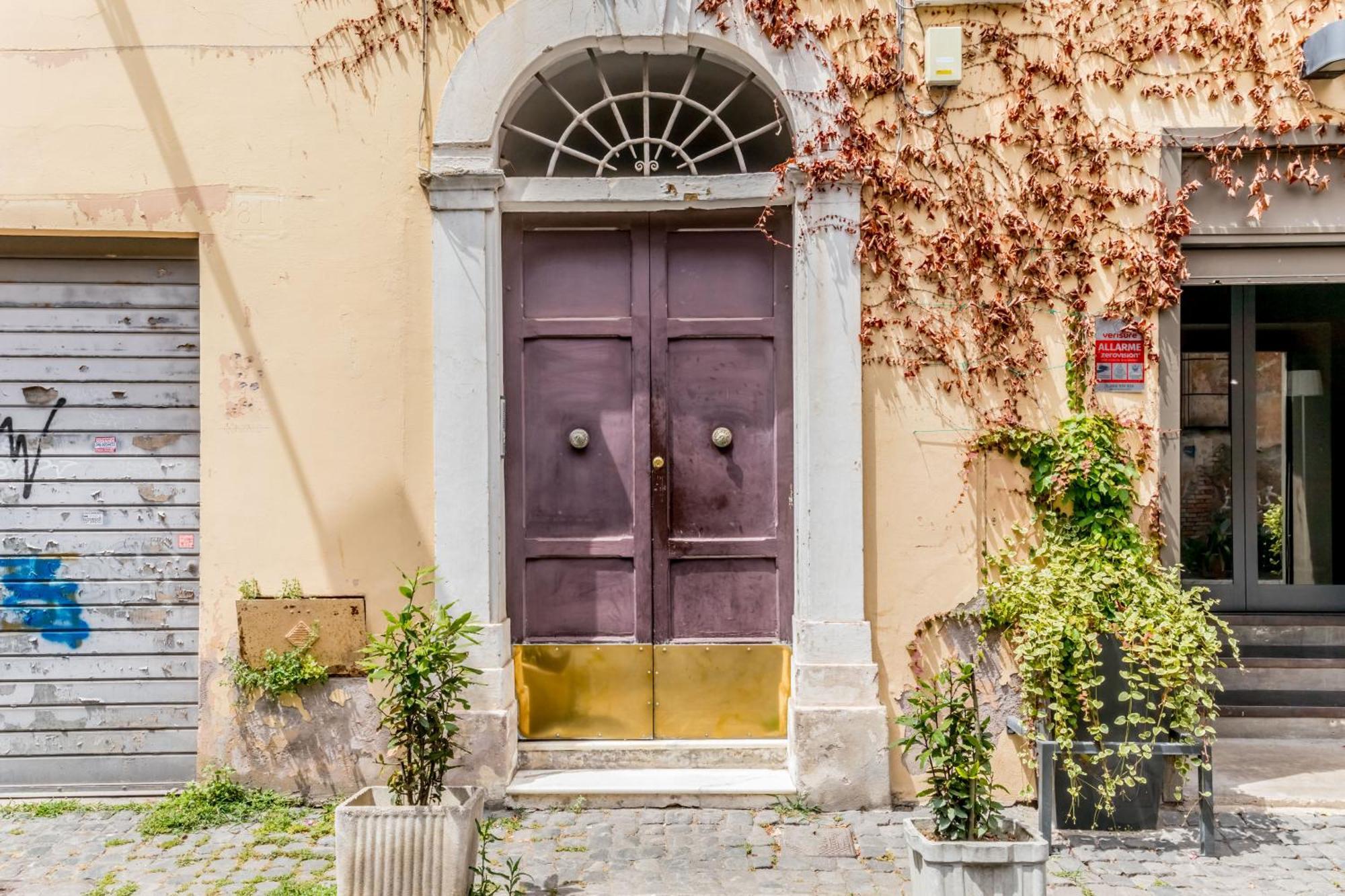 Appartamento Sales In Trastevere Roma