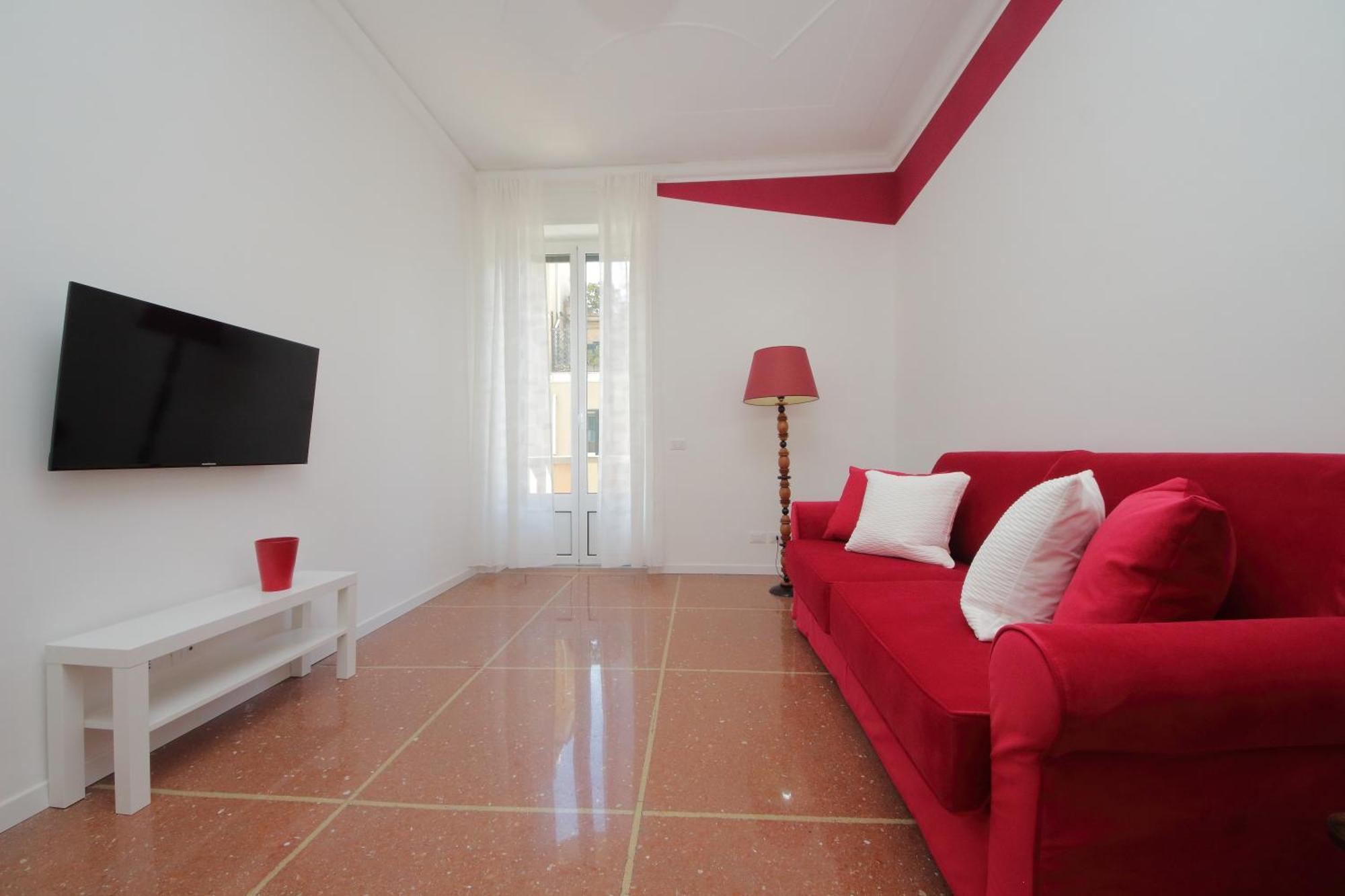 Apartment Ych-vintage Flat Near San Giovanni *