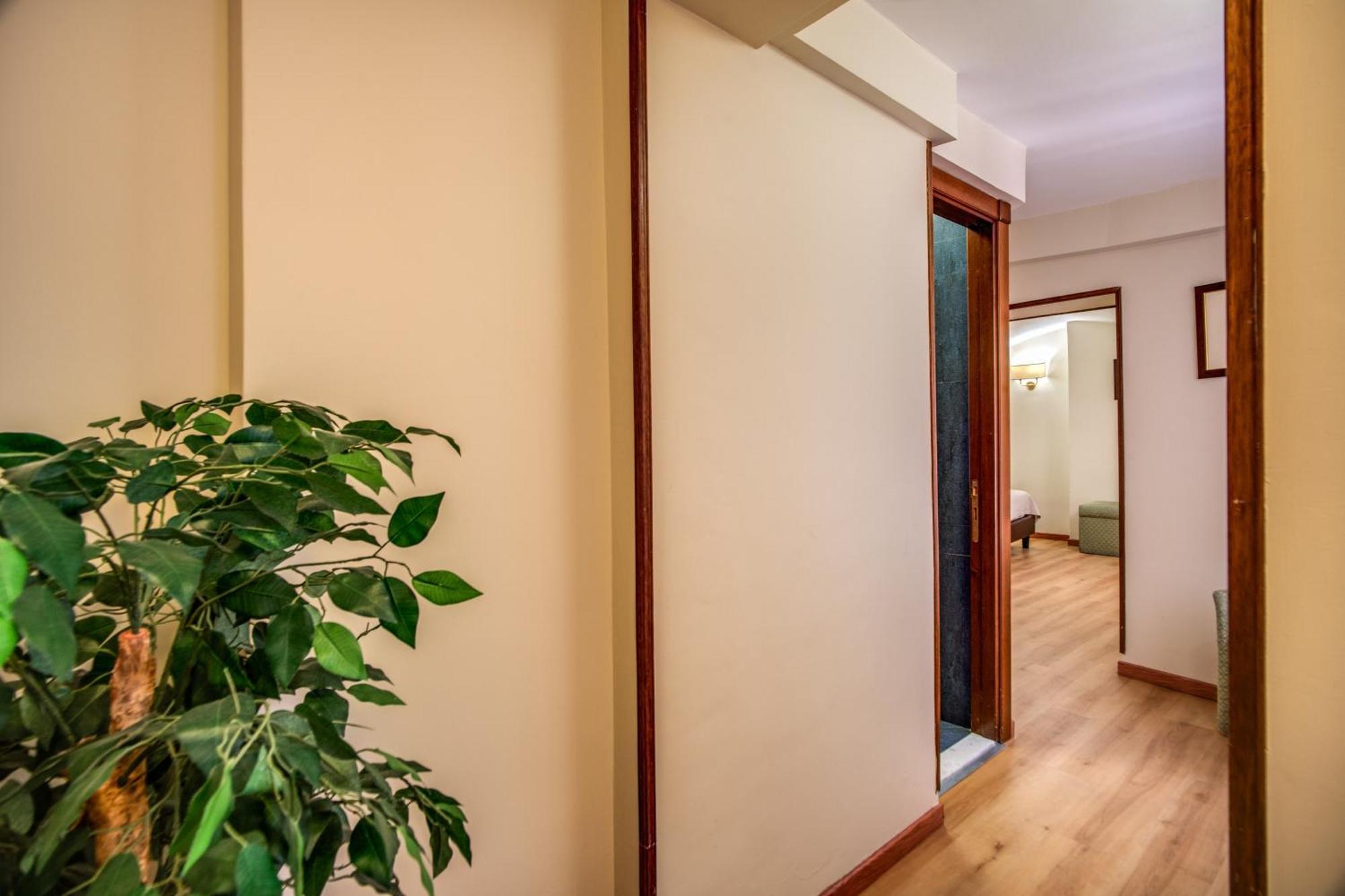 Della Torre Argentina Hotel 3*