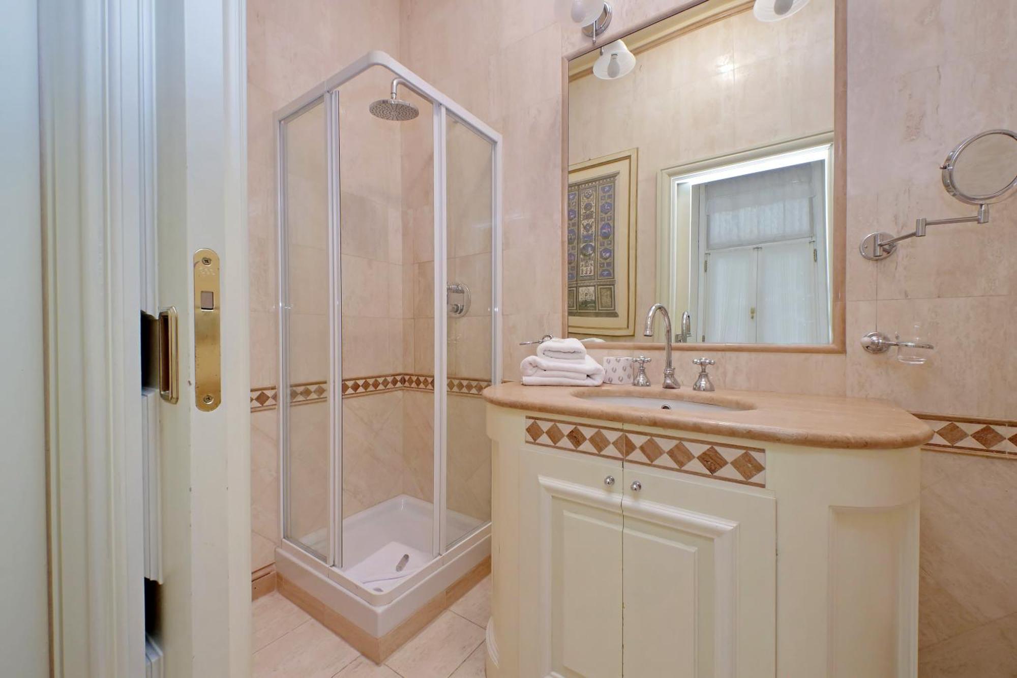 Ych-magnifica Residenza A Campo De Fiori Apartment