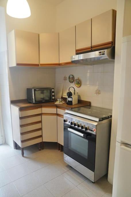 Domus Piramide Apartment Rome