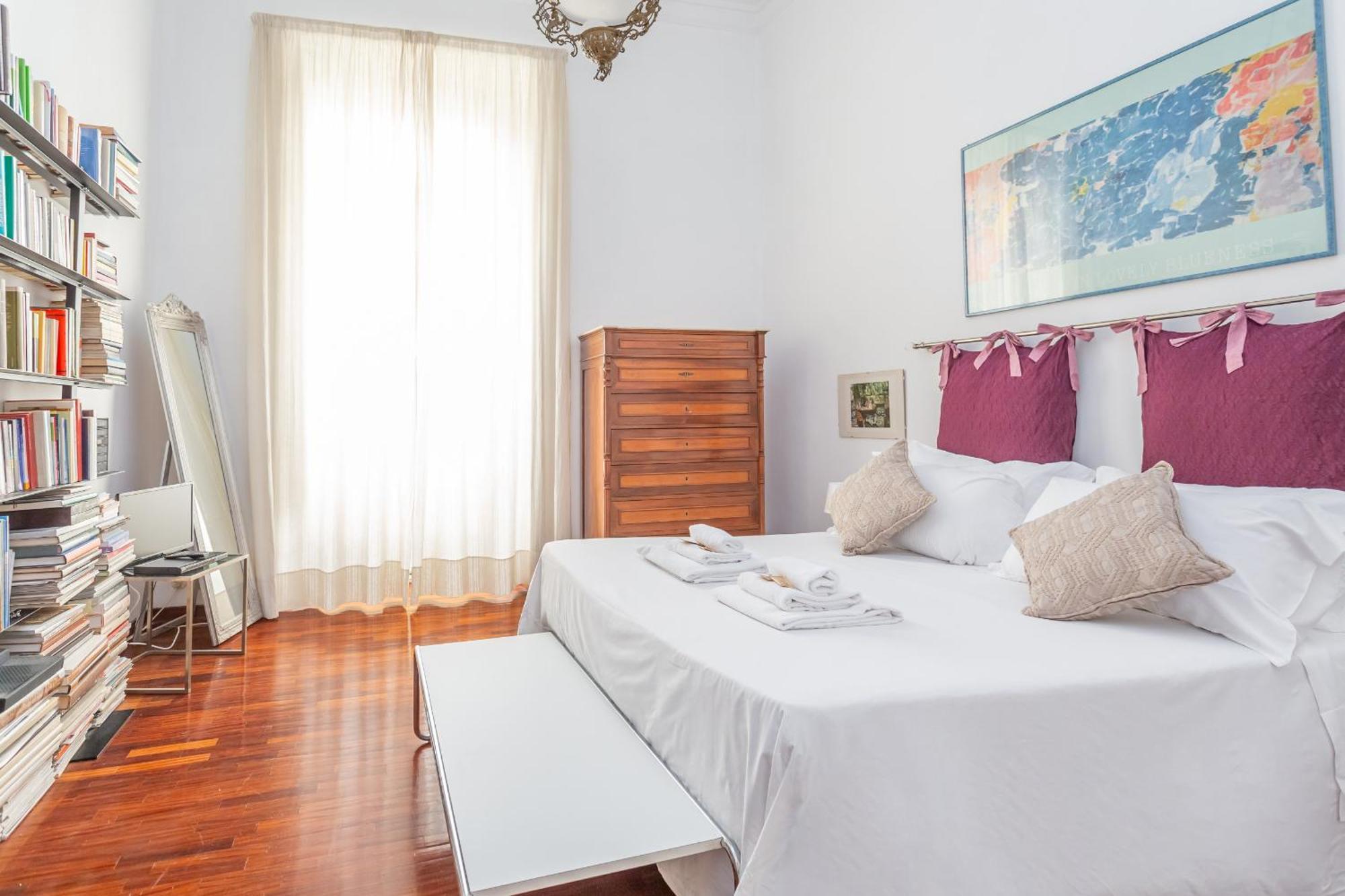 Spanish Steps Purple Retreat Apartment Rome