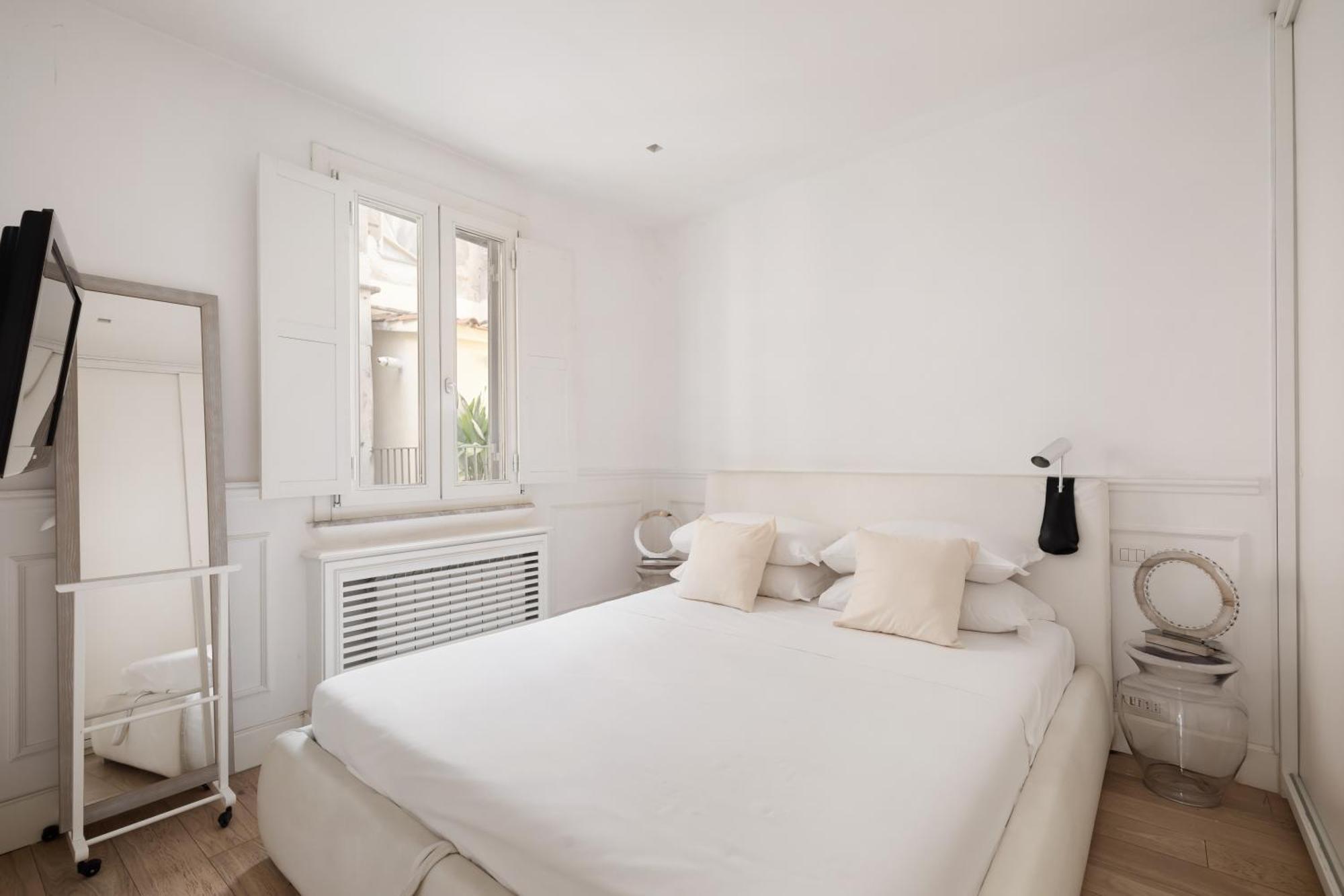 Apartment Crystal Piazza Navona Rome