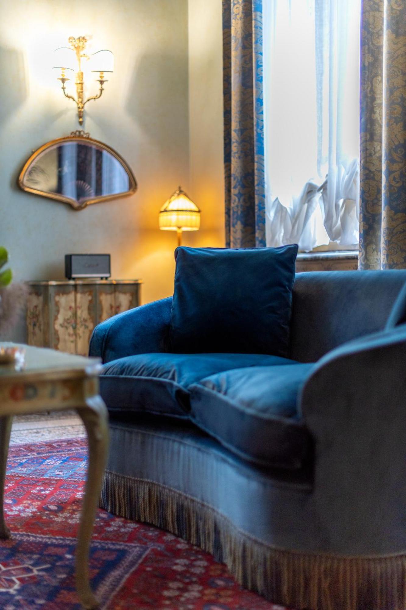 Hotel Locarno