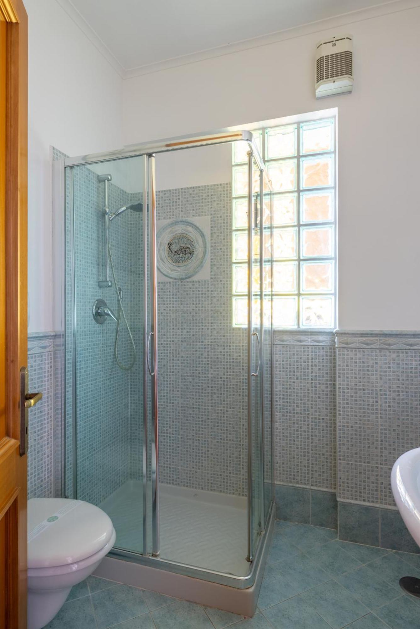 Stracult House Suggestive And Vintage-pop Rome