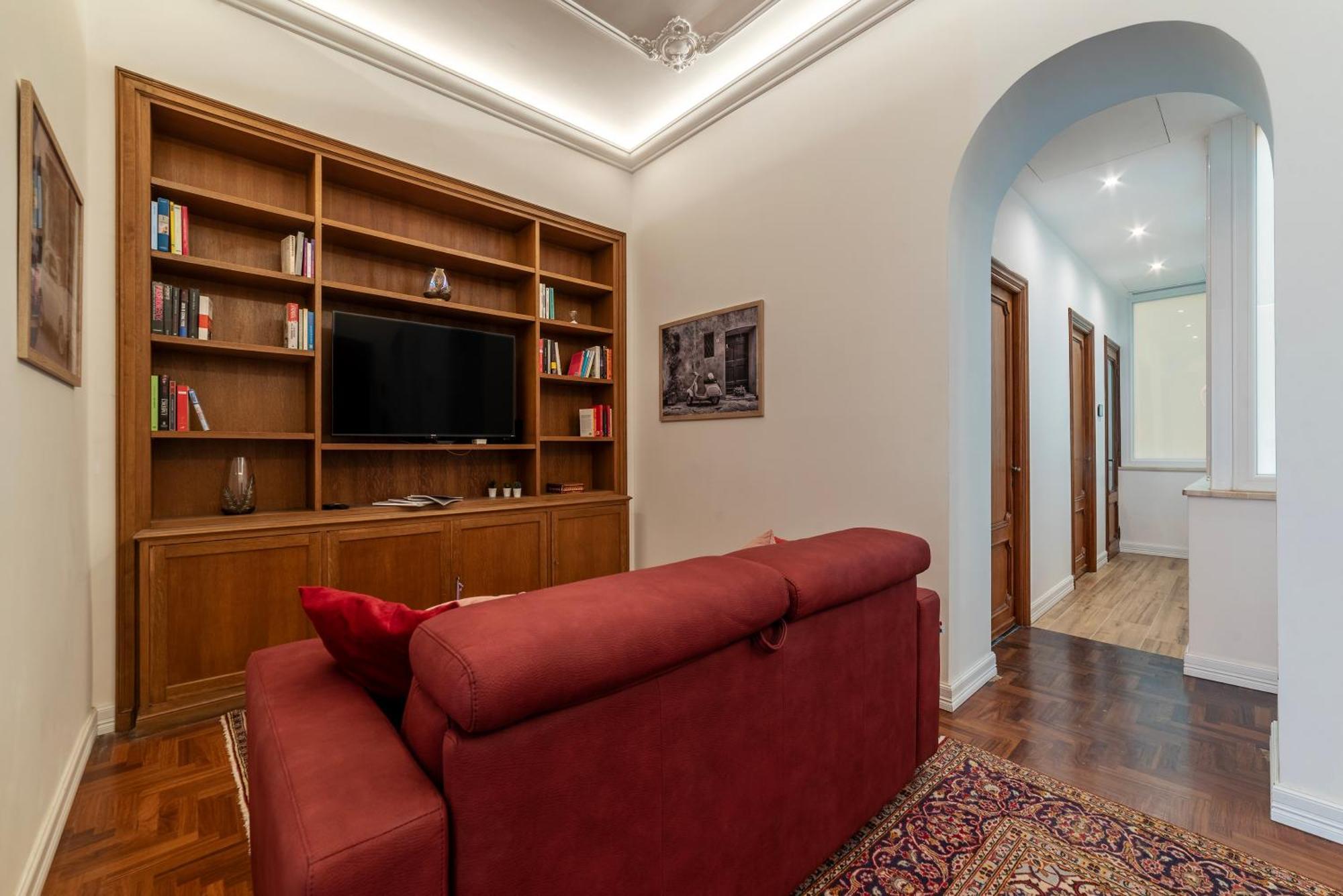 Rione Sallustiano Elegant Apartment