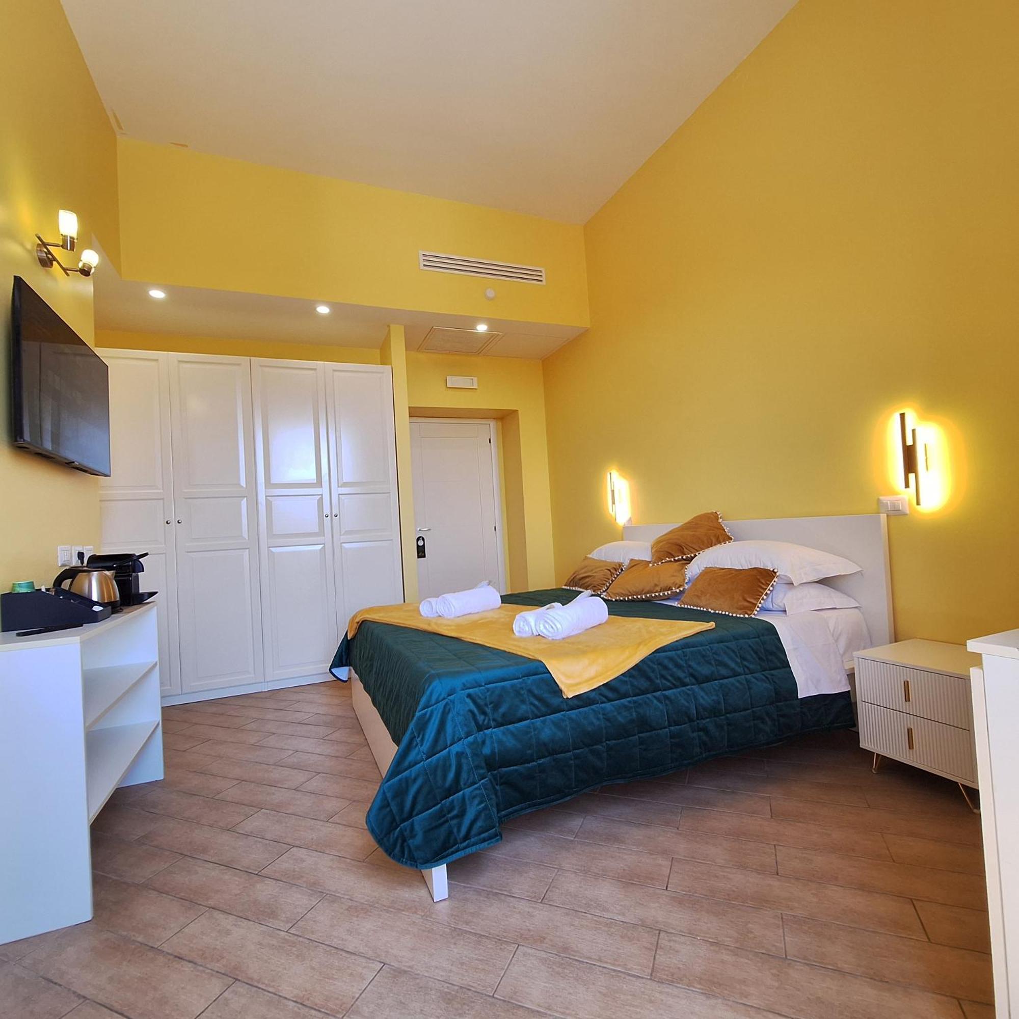 Residenze Serventi Longhi Affittacamere *