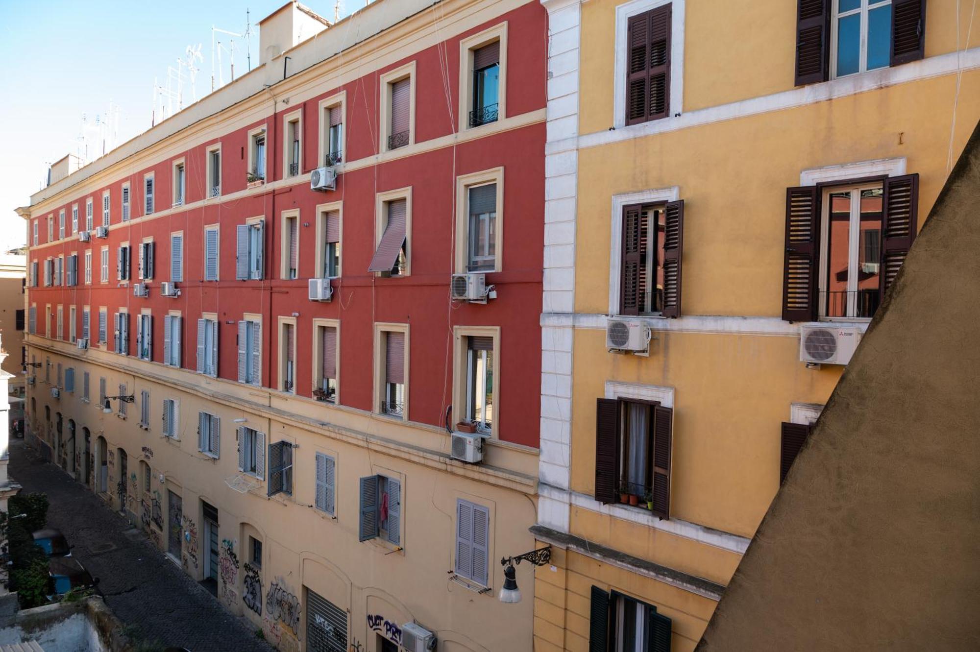 Apartment Half Palace, Relaxing In San Lorenzo Rome