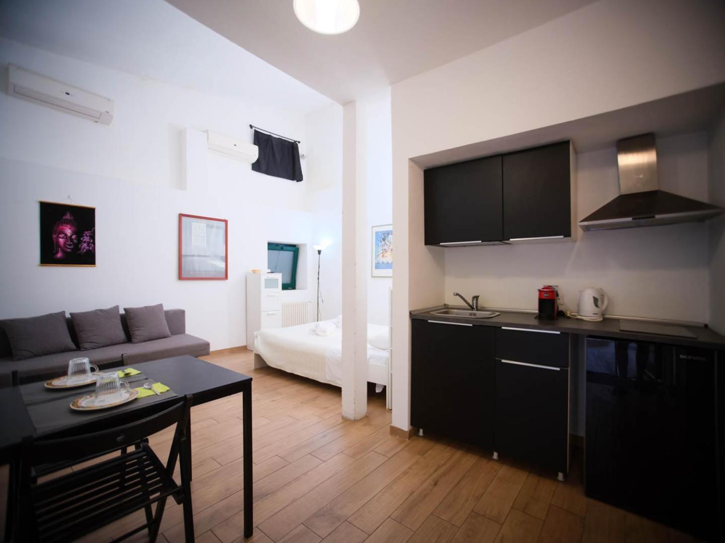 Apartment Il Giardino Dell'argano Rosso Rome