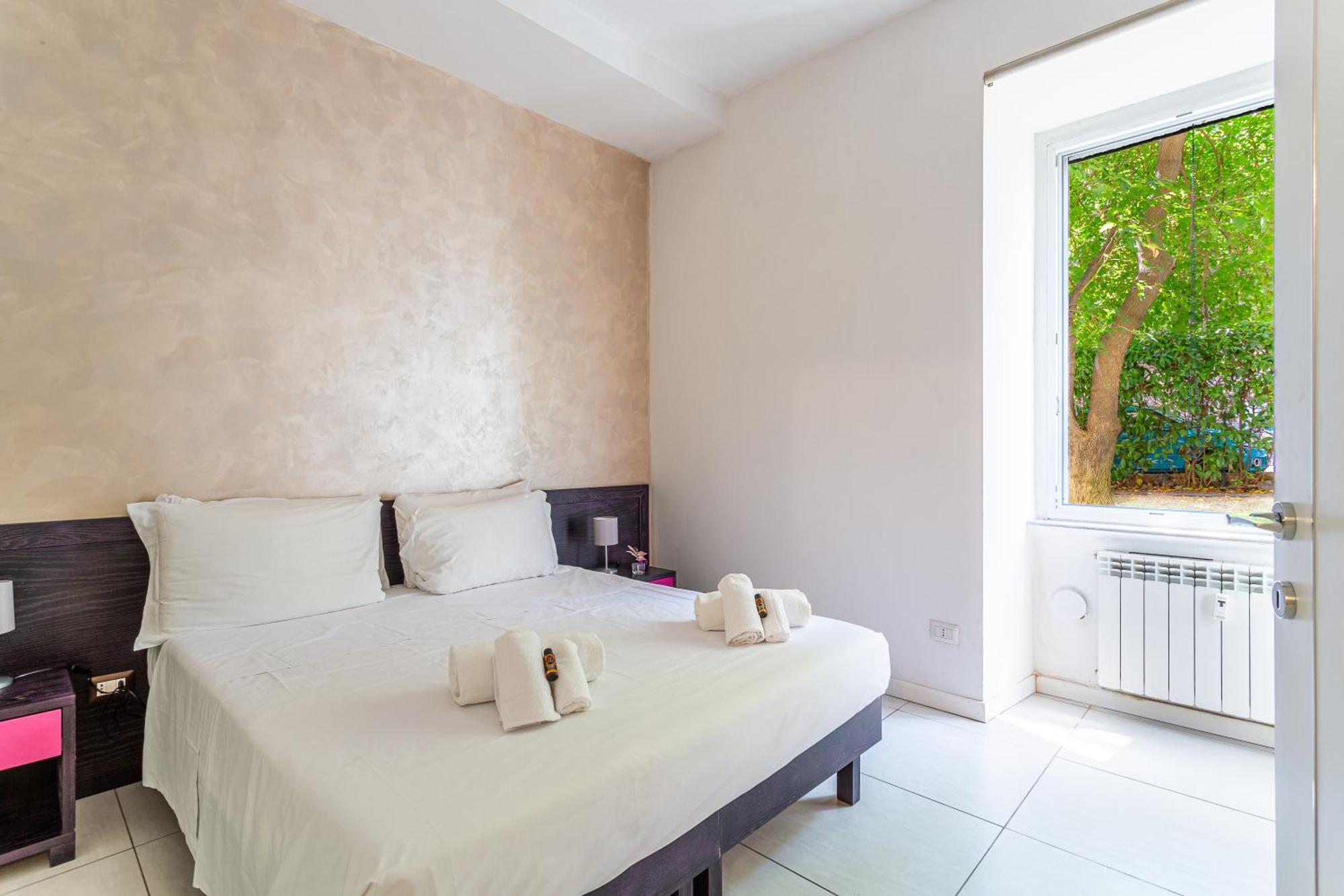 Iflat Peaceful And Intimate Refuge In Trastevere Apartment