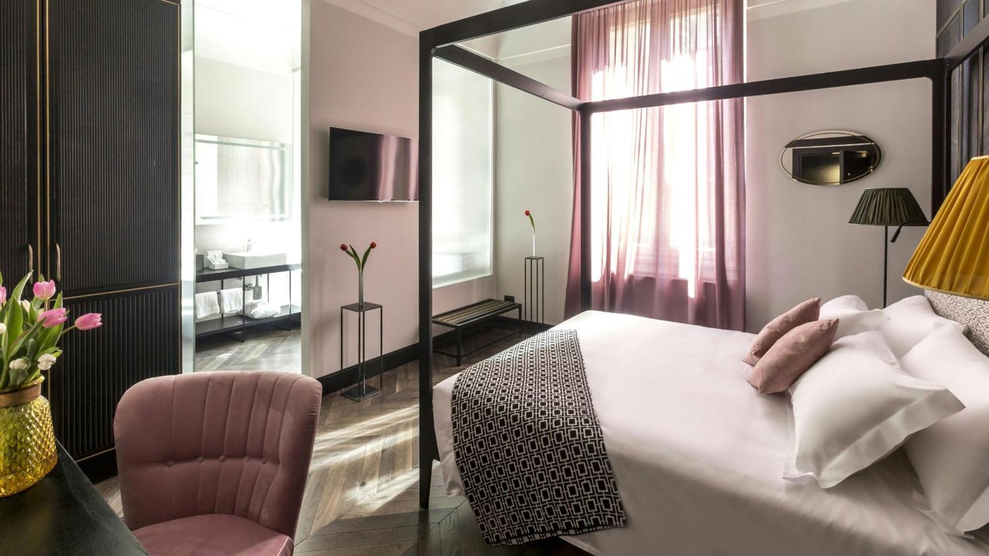 The H'all Tailor Hotel 5*