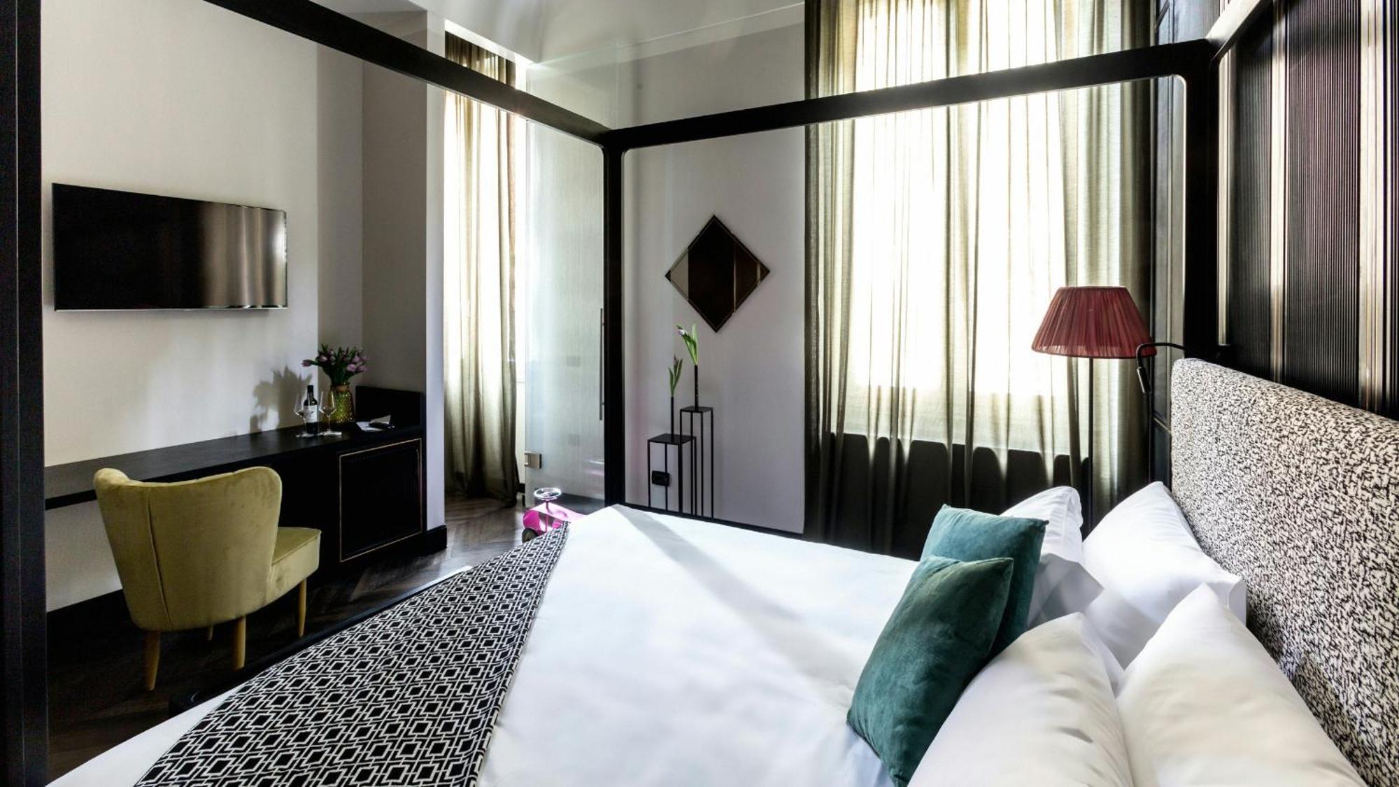 The H'all Tailor Hotel Rome