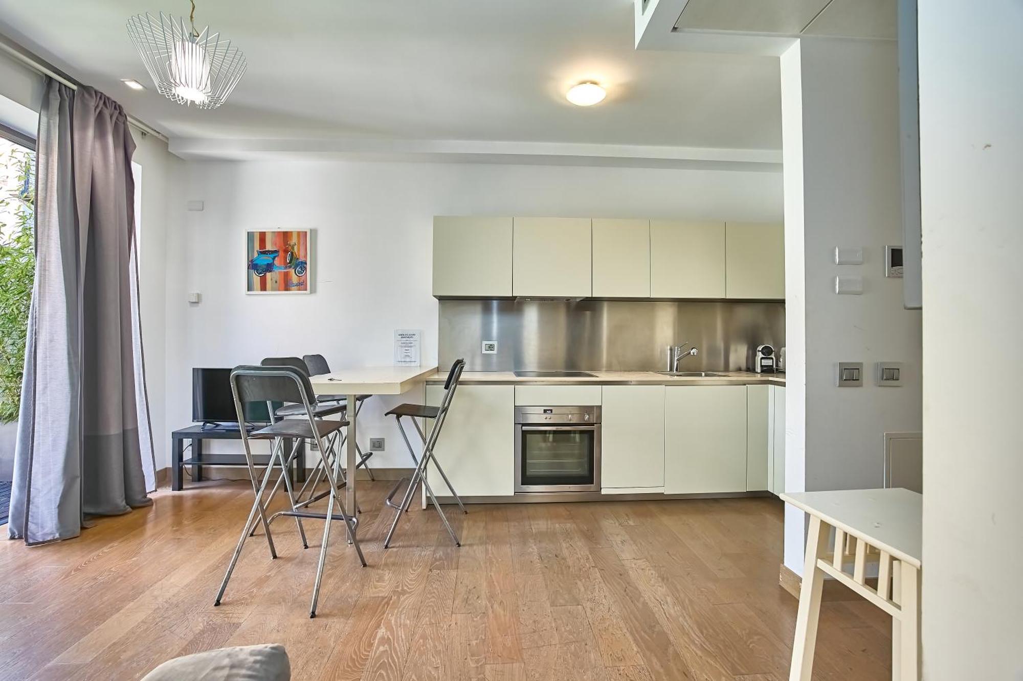 Hella Urbana 152 Apartment