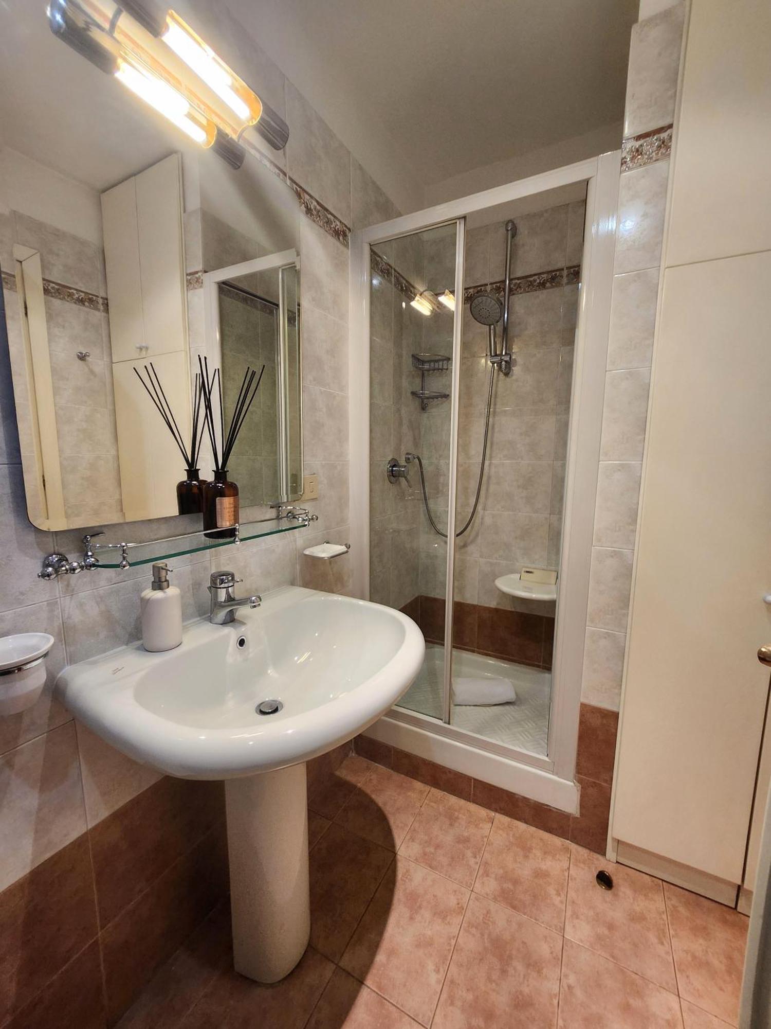 Authentic With Terrace Apartment *