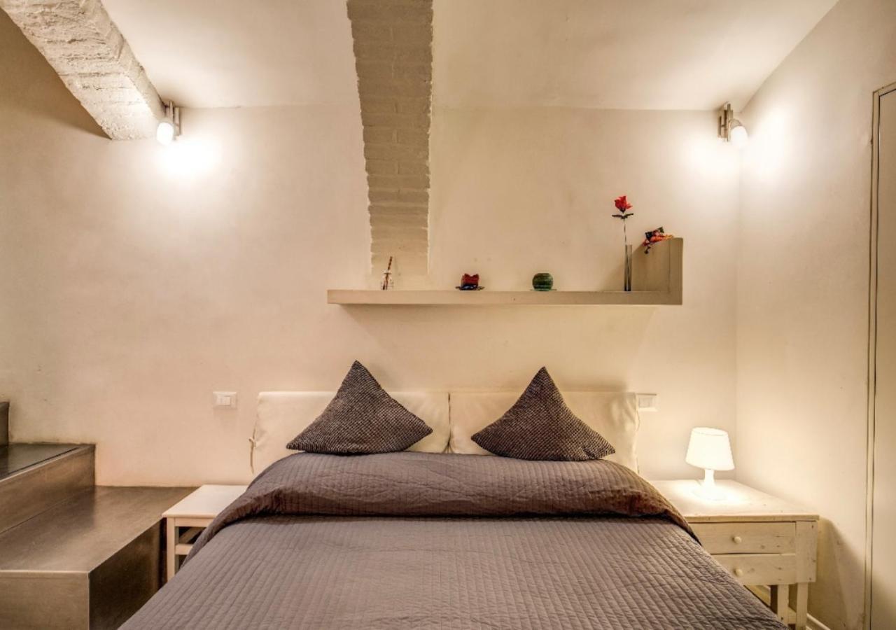 Romantic Navona Apartment