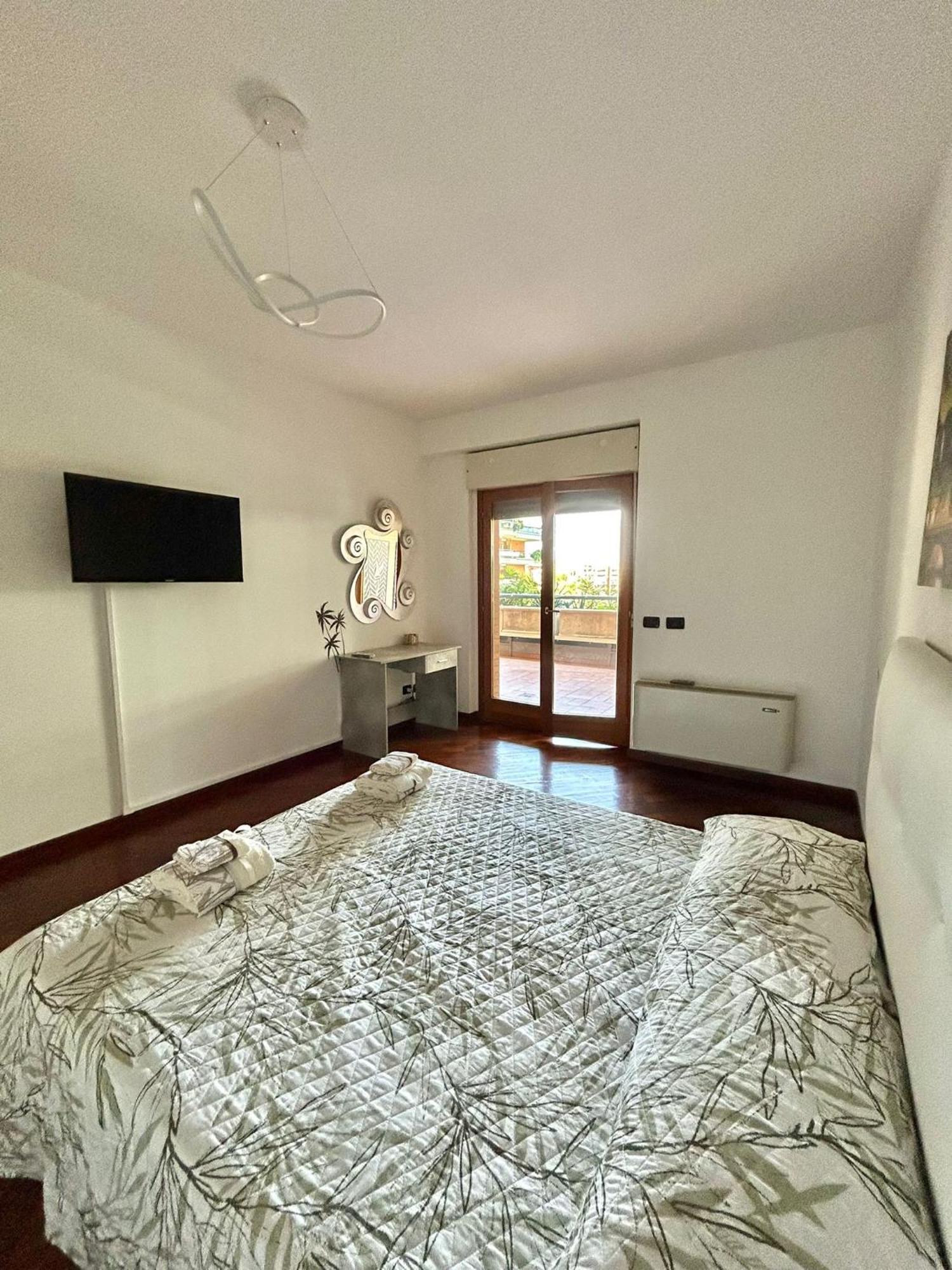 Apartment Eur Con Piscina Esterna Rome