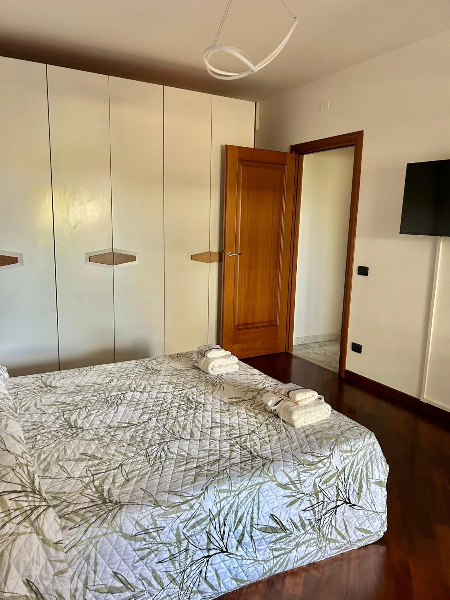 Apartment Eur Con Piscina Esterna Rome