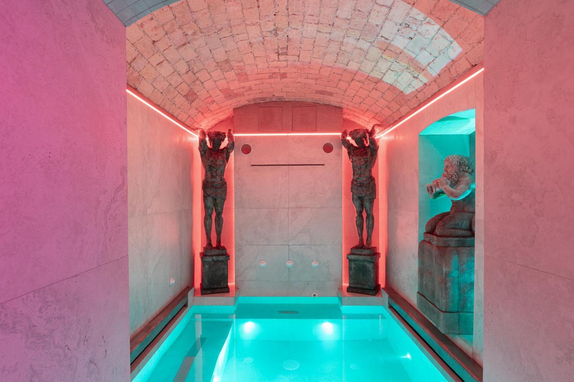 Romanico Palace Luxury & 4* Rome