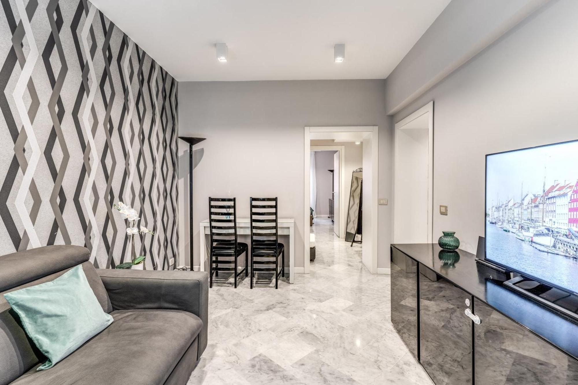 R22 Apartment