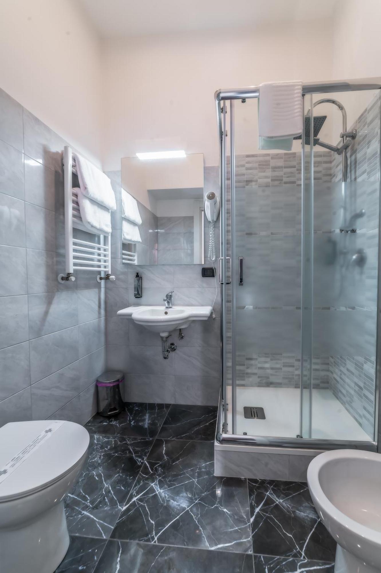 Bed & Breakfast In - Termini Train Station Roma