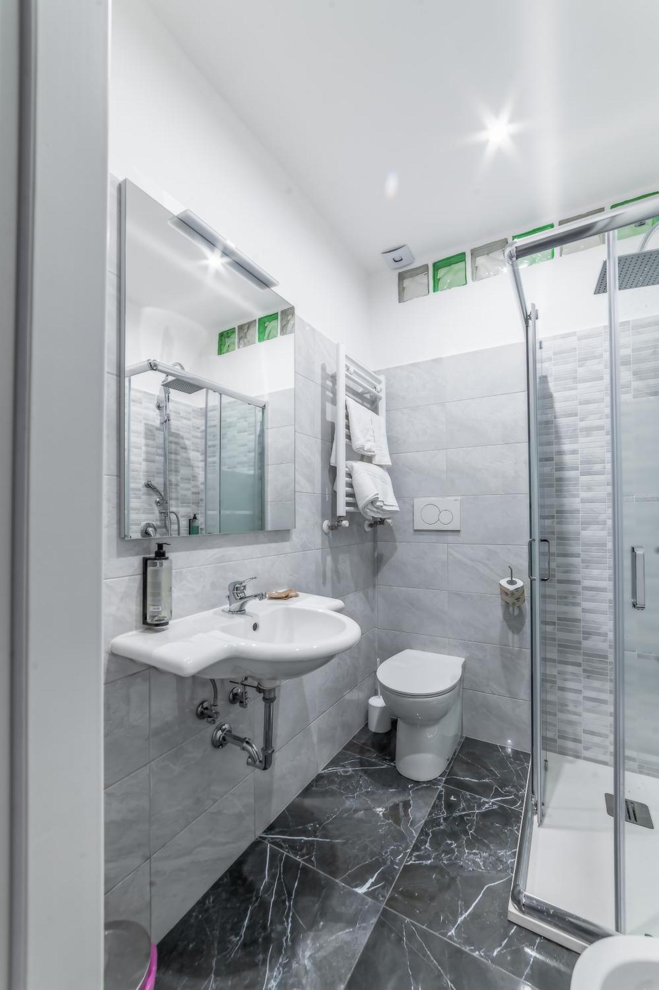 Bed & Breakfast In - Termini Train Station