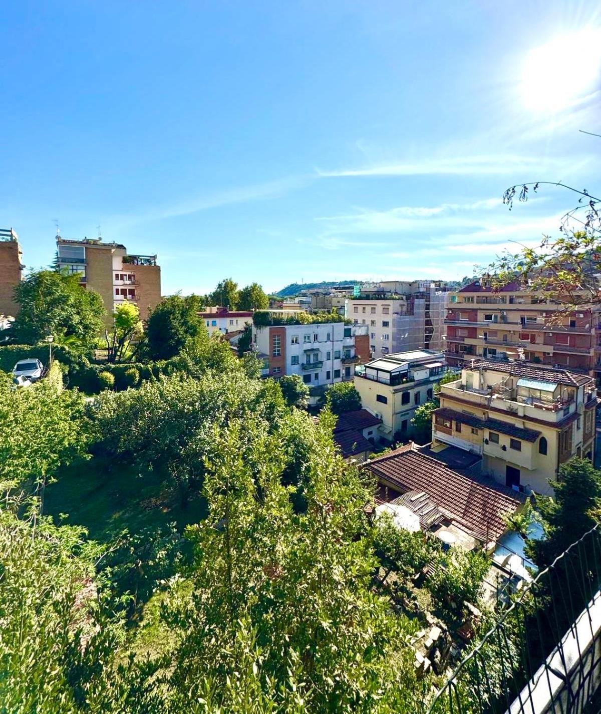 Ponte Milvio Art * Rome
