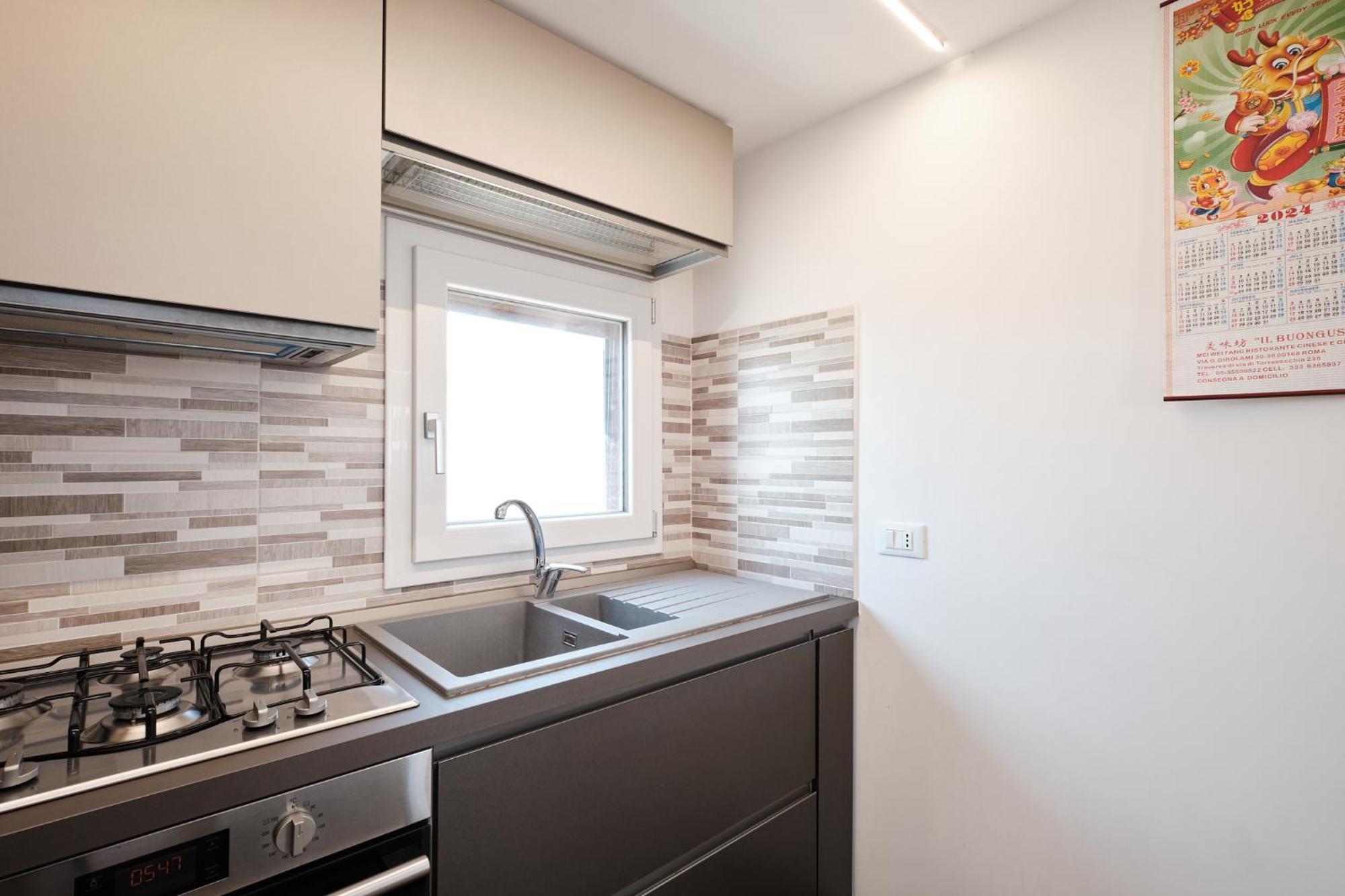 Hospital Gemelli - Metro Battistini Con Wi-fi E A-c Apartment *
