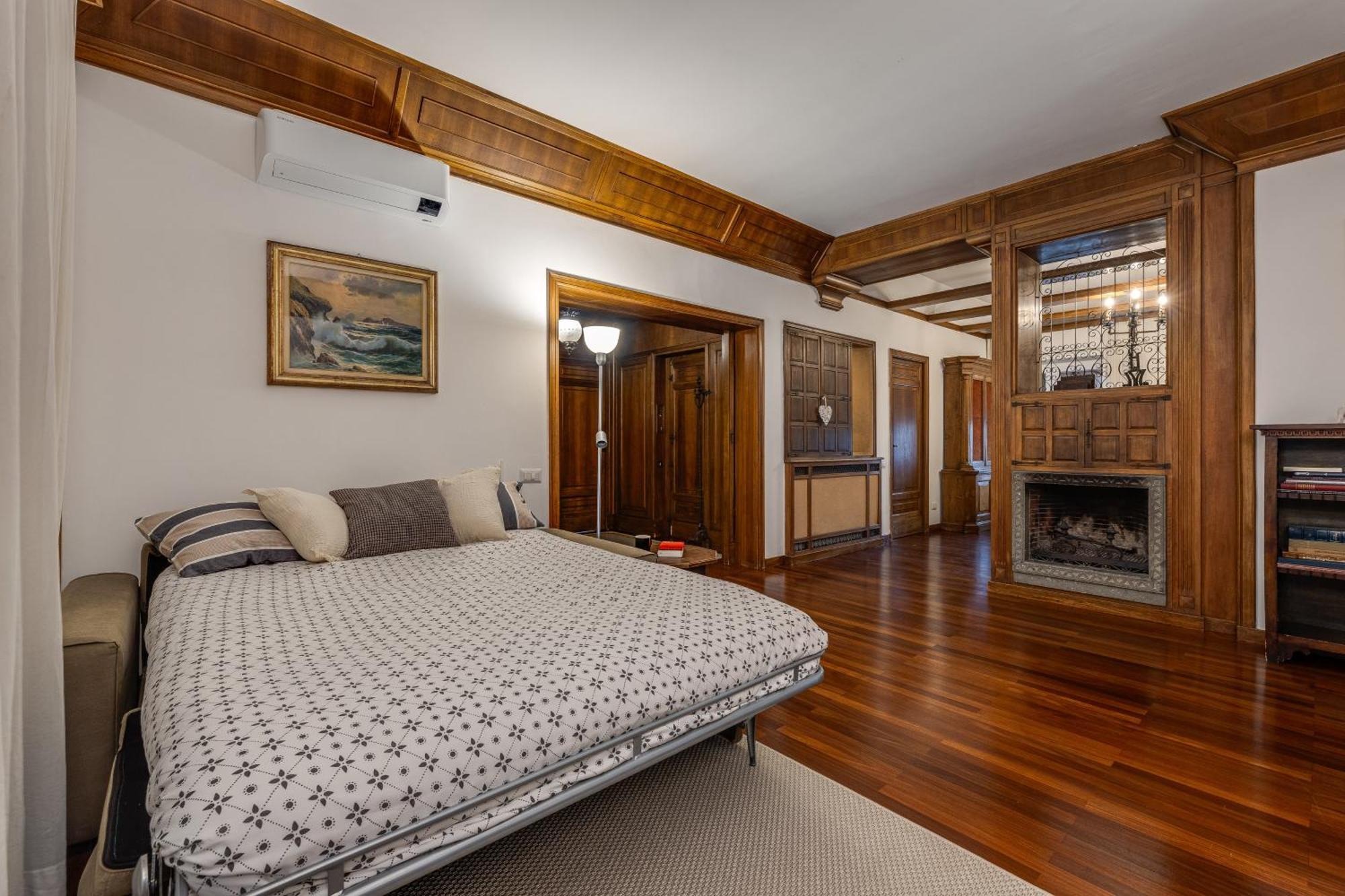 Elegante 130mq In Stile Classico Apartment Rome