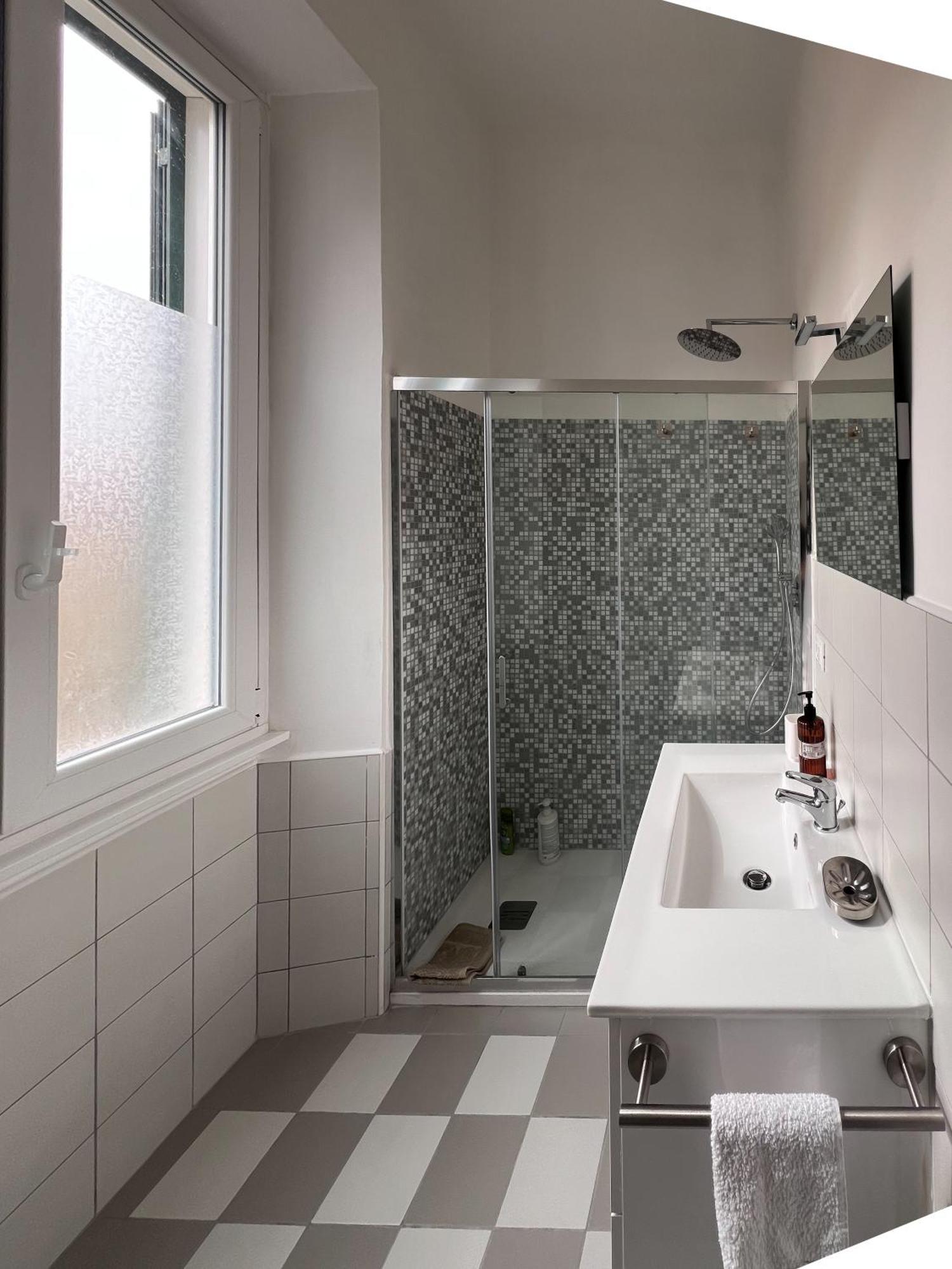 Garbatella House Guest house *