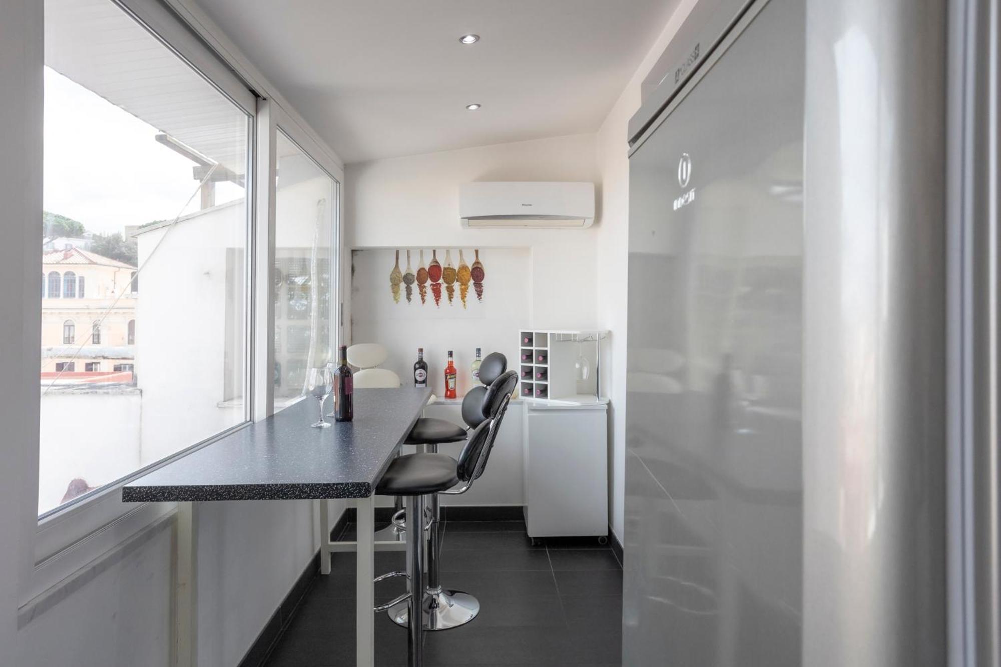 Homehouse Candia - Vatican Attic Apartment Rome