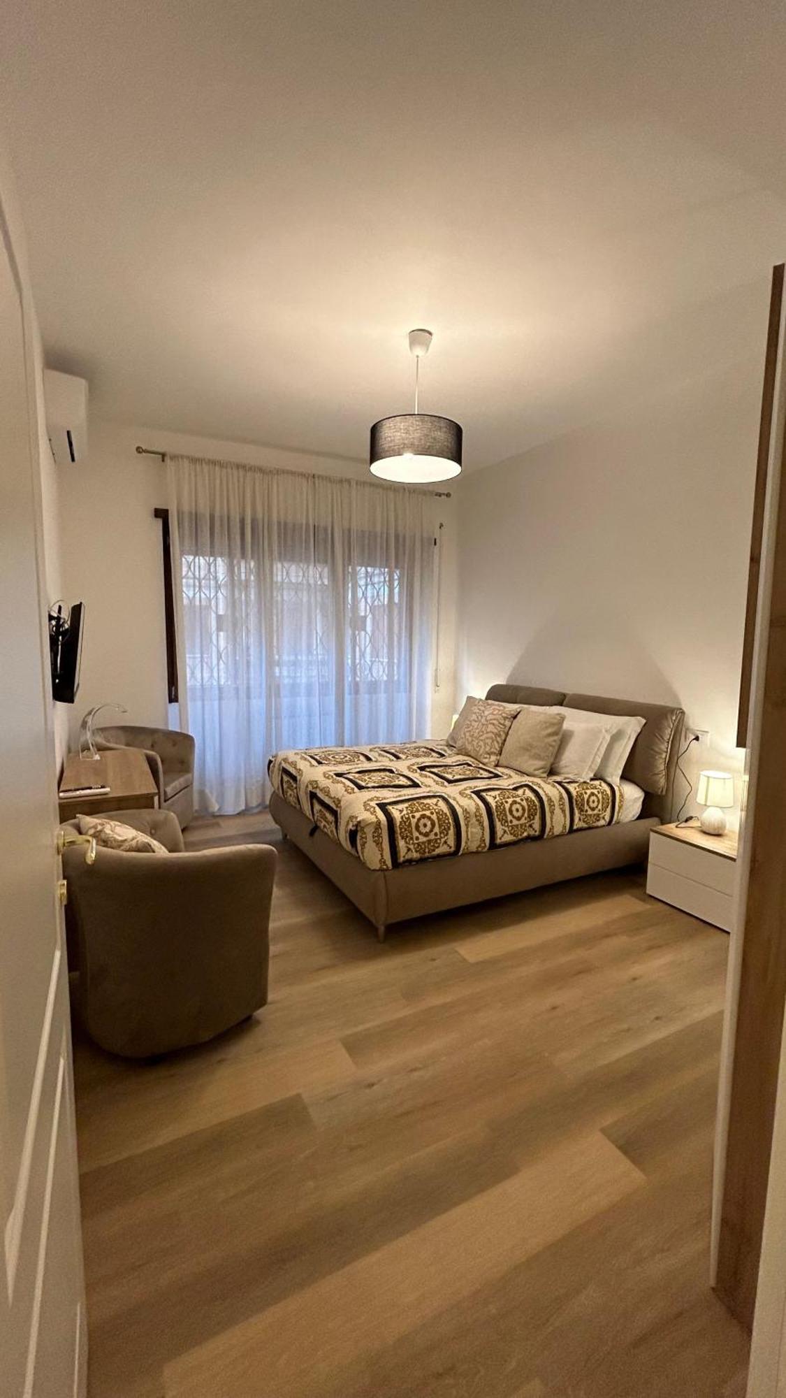 Apartment Vatican Rhome