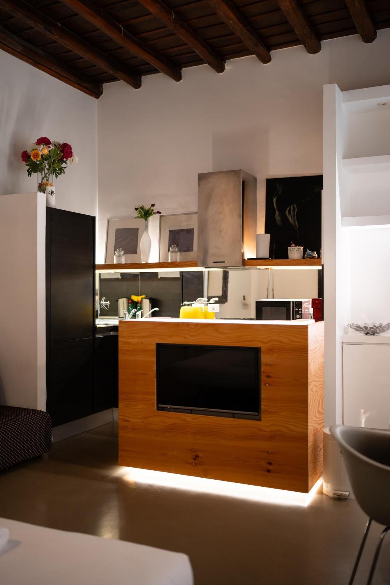 Silver Spanish's Steps Apartment Rome