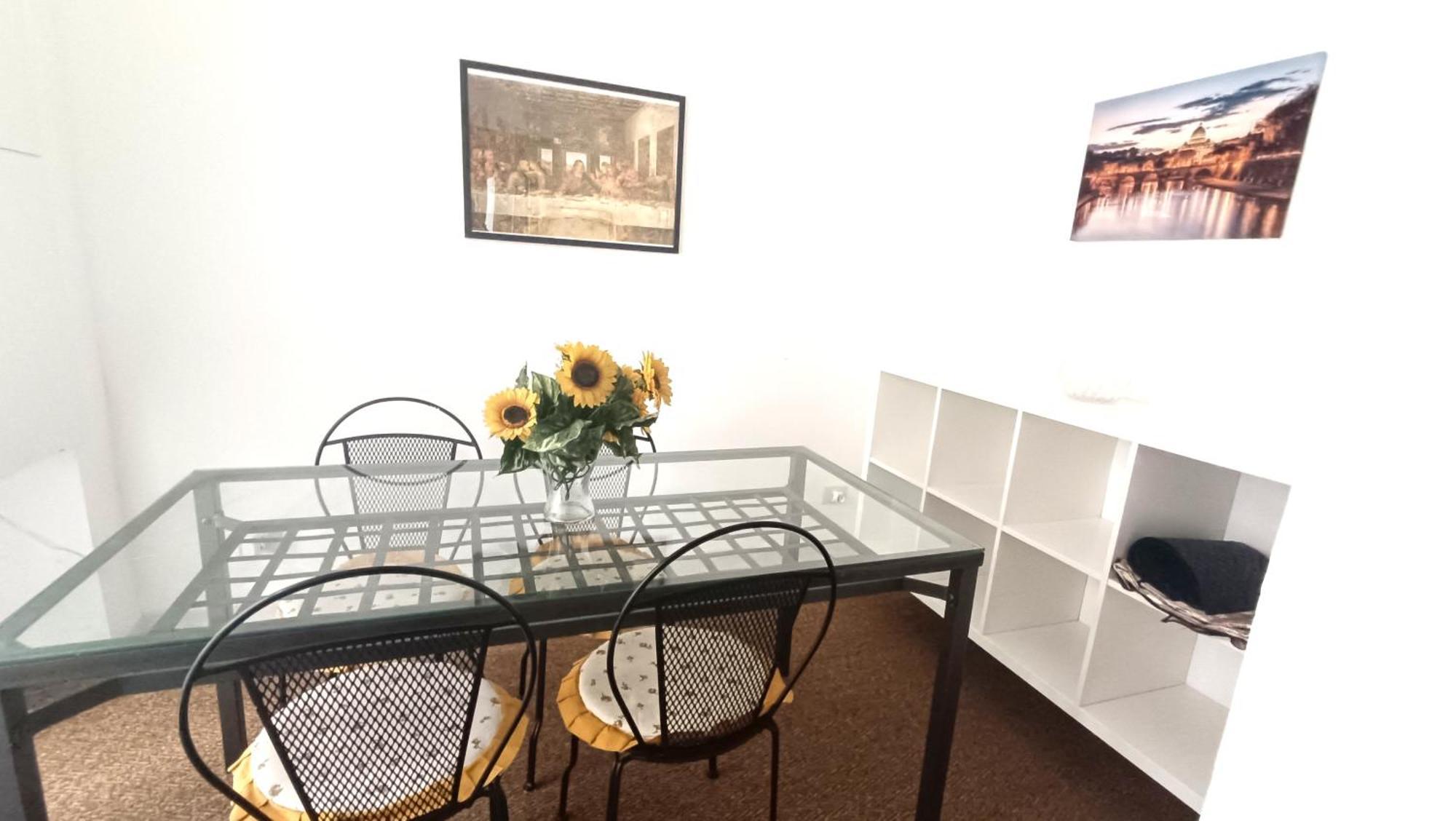 Lovely 5 Min Walk To Saint Peter Basilica Apartment Rome
