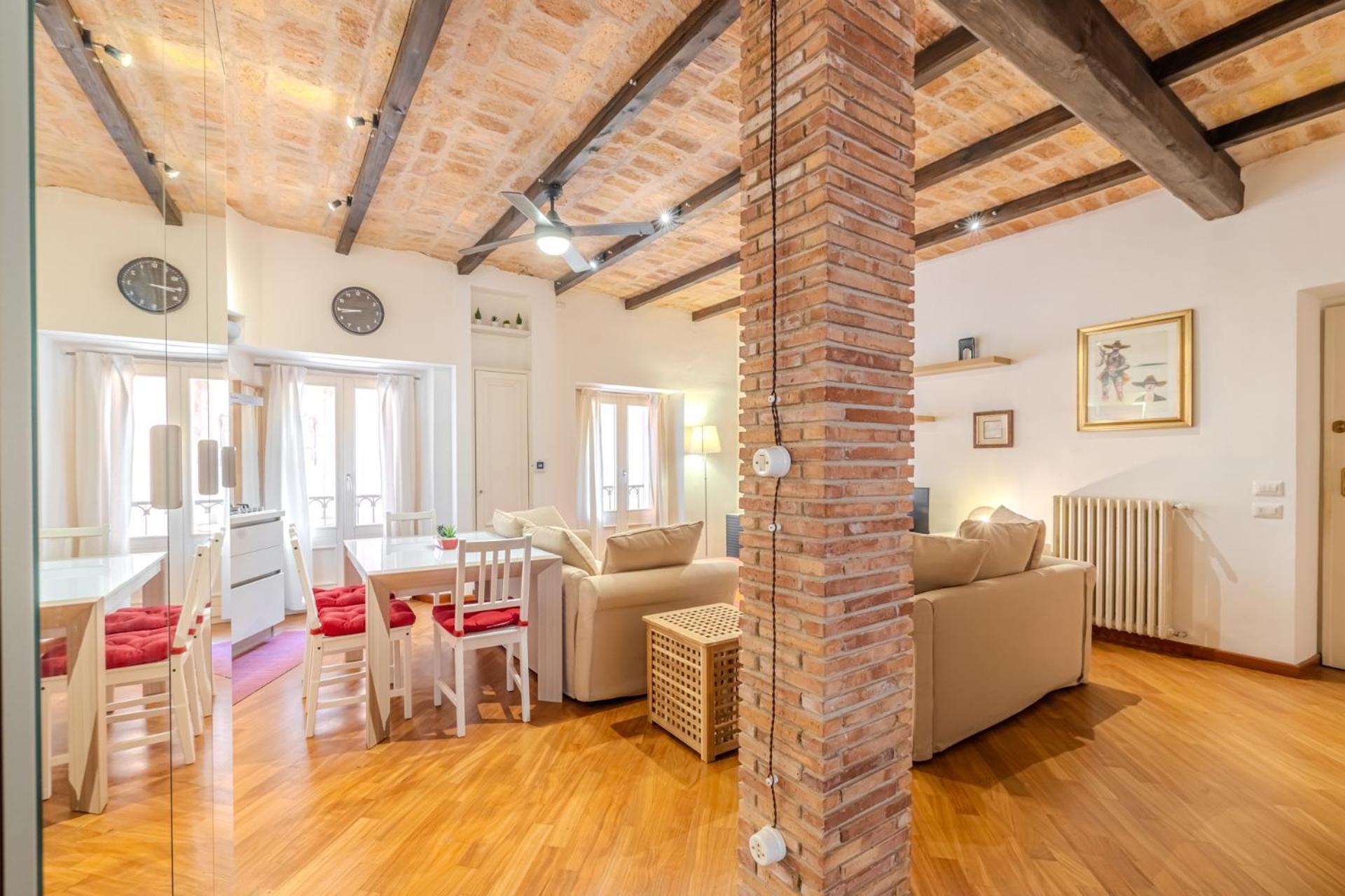 Charme E Stile A Via Foscolo Apartment Rome