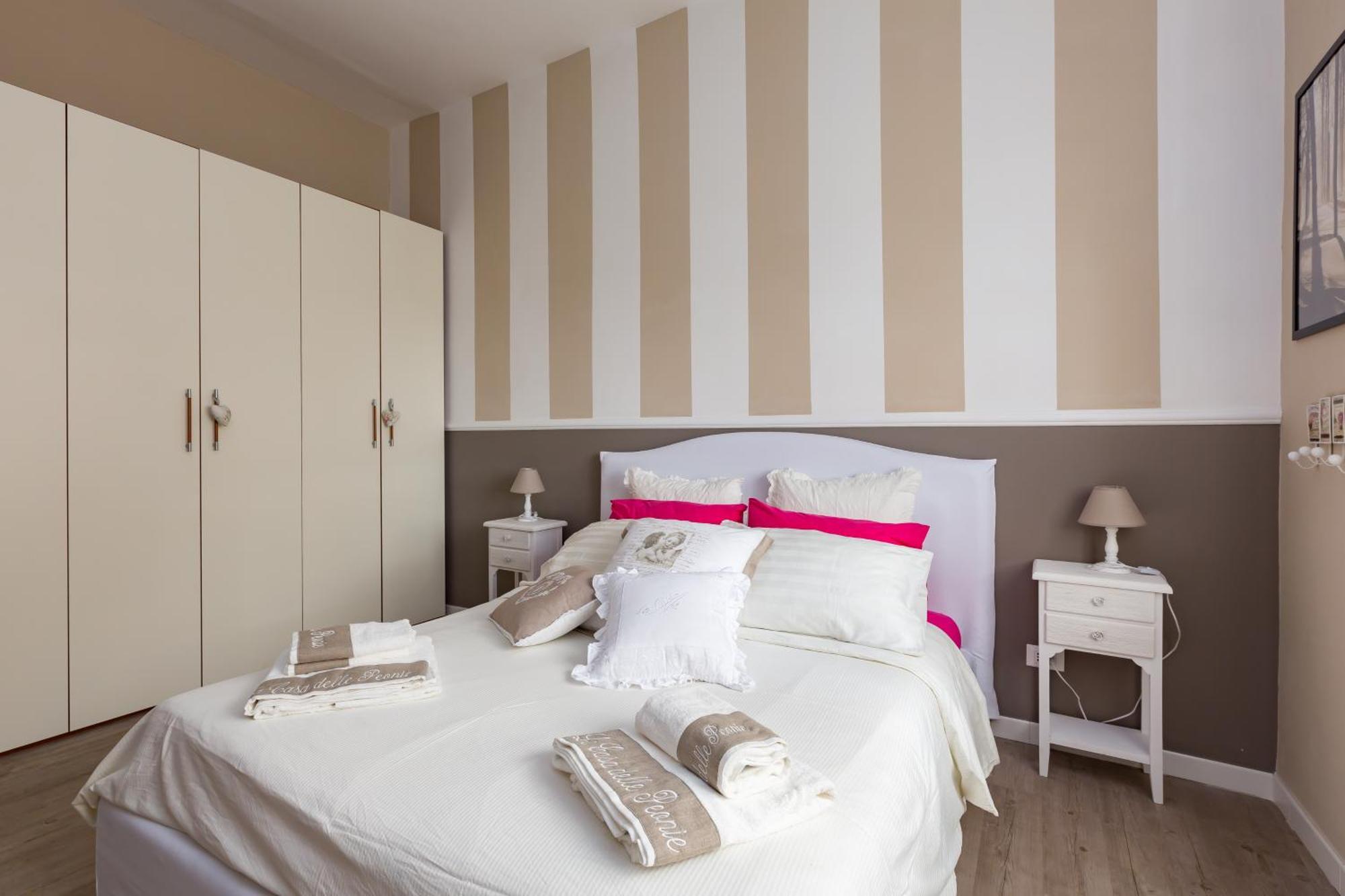 Apartment Peonies House Quiet Flat Overlooking Rome