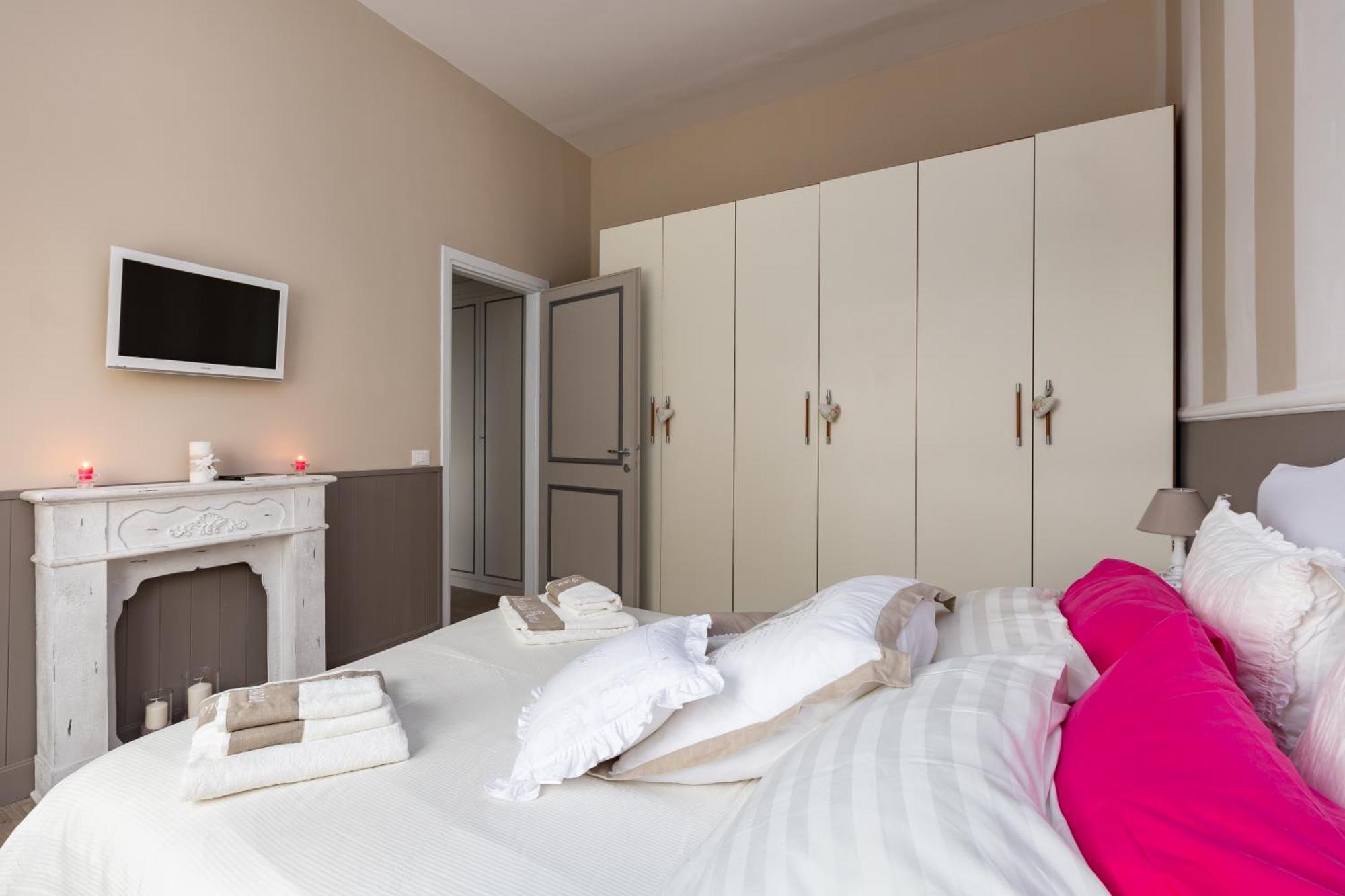 Peonies House Quiet Flat Overlooking Rome