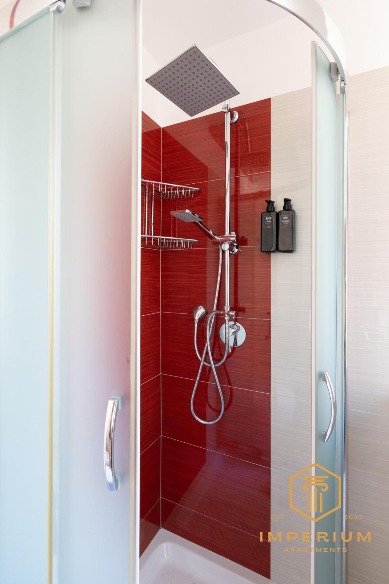 Imperium Deluxe - 300mt To Metro B, 3 Bedrooms, Panoramic View, A-c * Roma