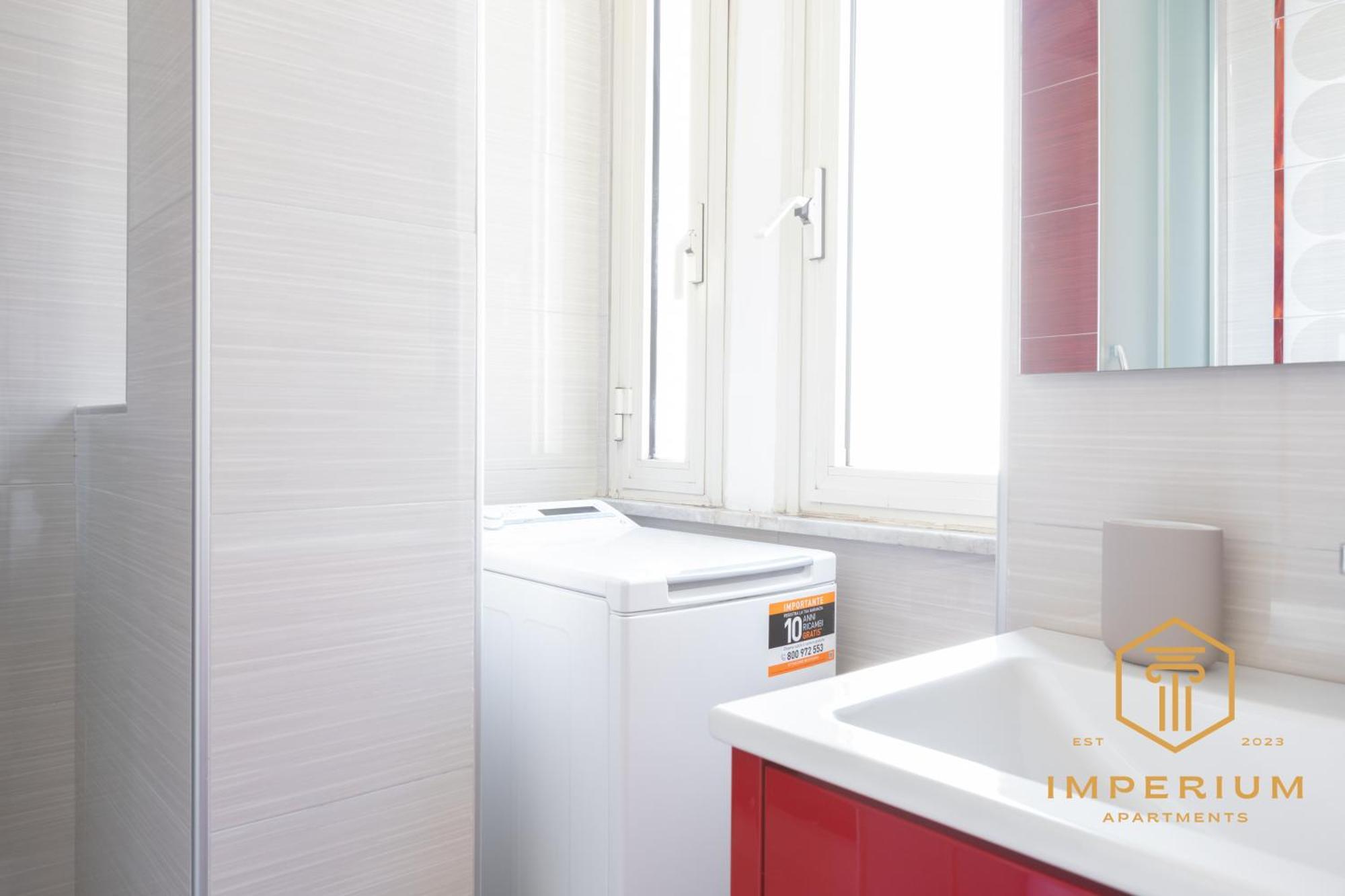 Appartamento Imperium Deluxe - 300mt To Metro B, 3 Bedrooms, Panoramic View, A-c *